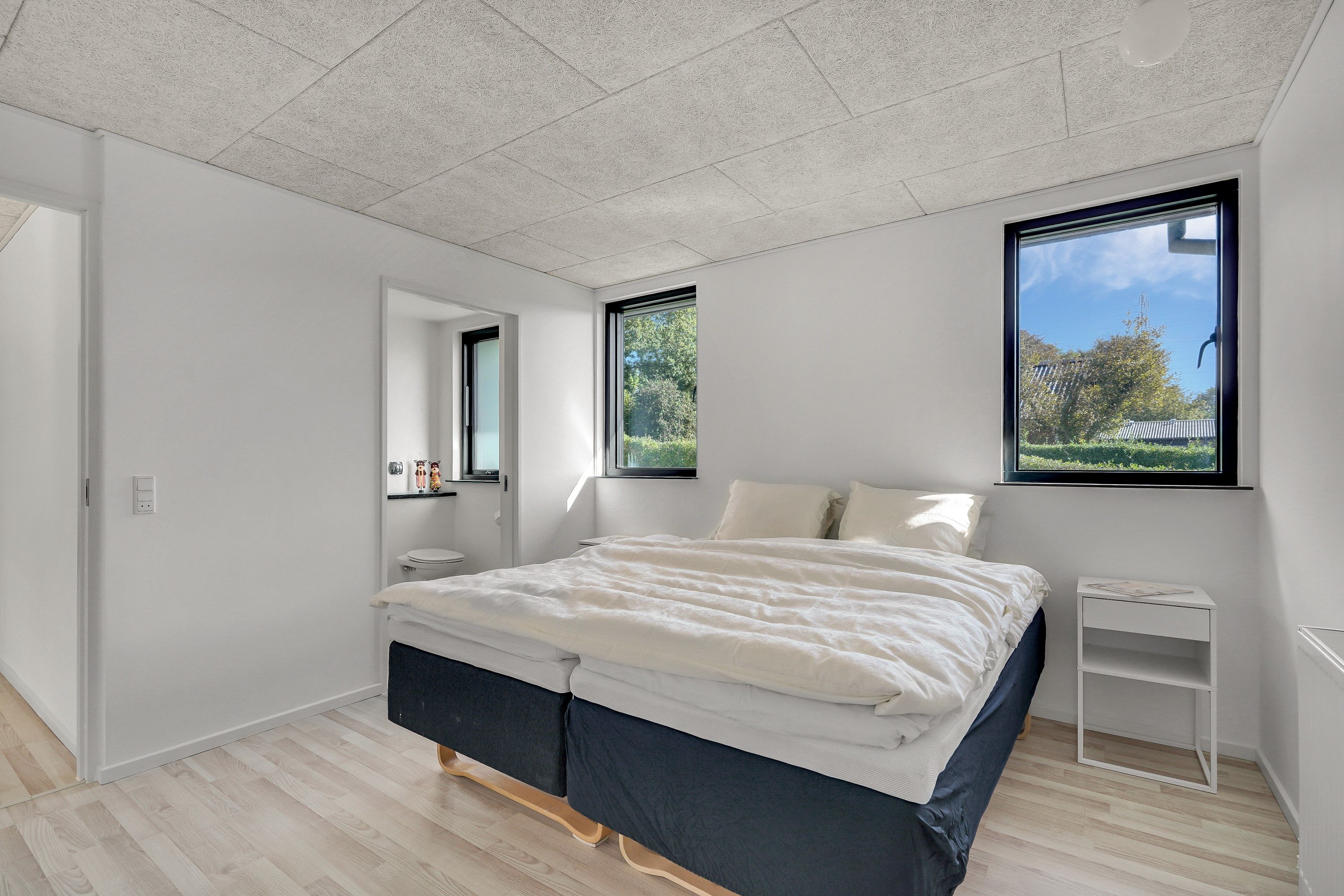 Fremhævet soveværelse billede i fuldskærmstilstand. Billede af Ålborgvej 14, 6700 Esbjerg