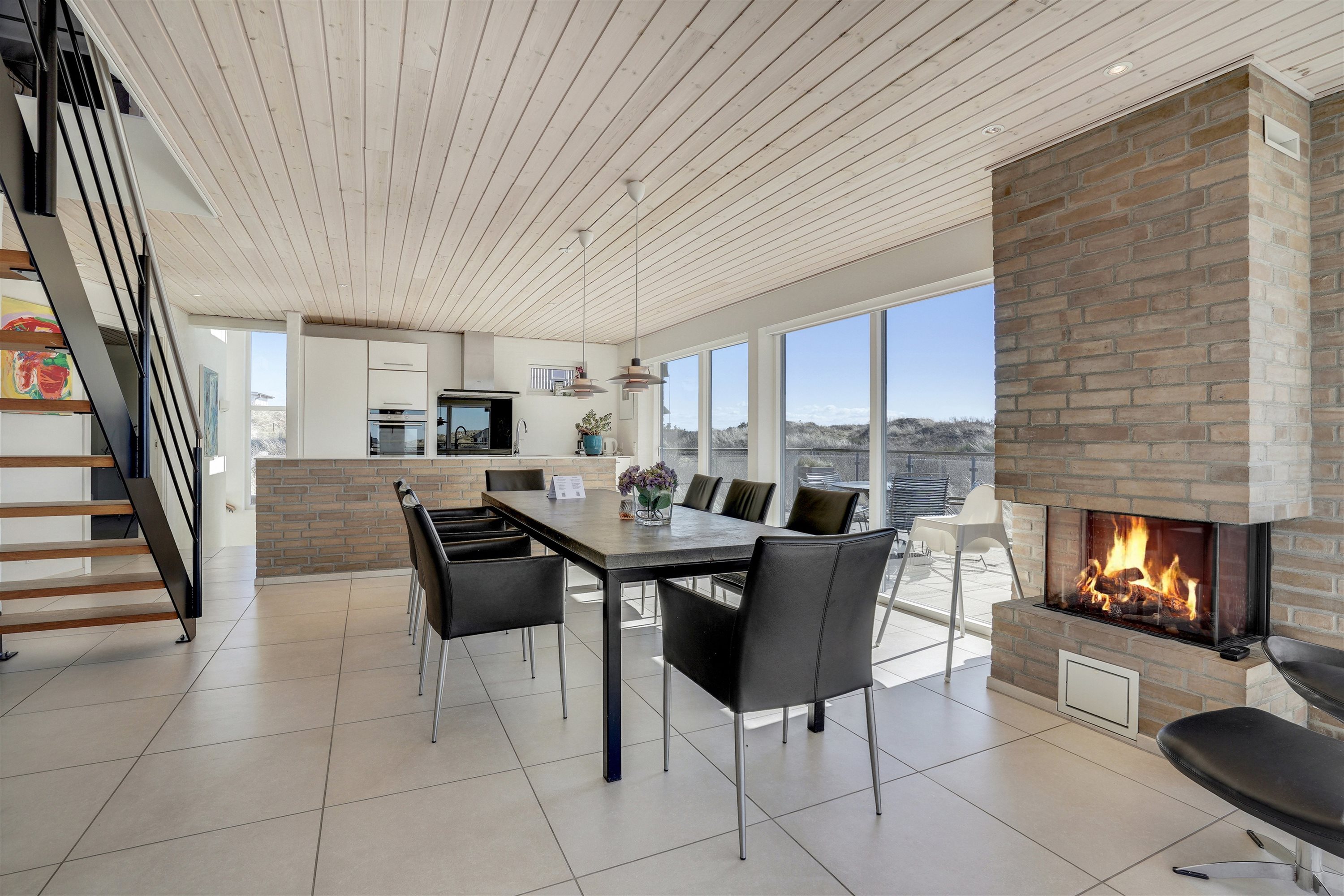 Fremhævet stue billede i fuldskærmstilstand. Billede af Fasanvej 10, Henne Strand, 6854 Henne