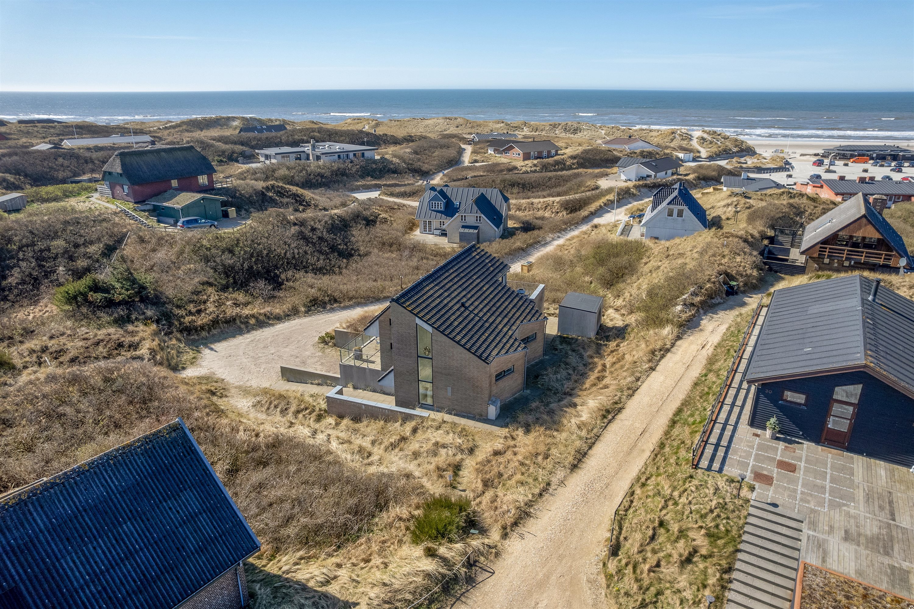 Miniaturebillede 2: luftfoto. Billede af Fasanvej 10, Henne Strand, 6854 Henne