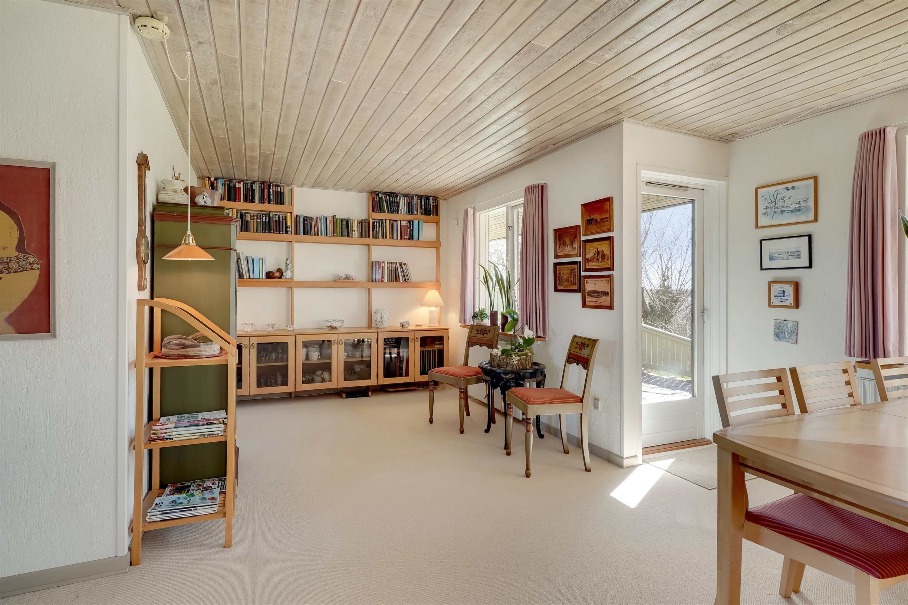 Fremhævet stue billede i fuldskærmstilstand. Billede af Sdr Mallevej 44, Horne, 6800 Varde