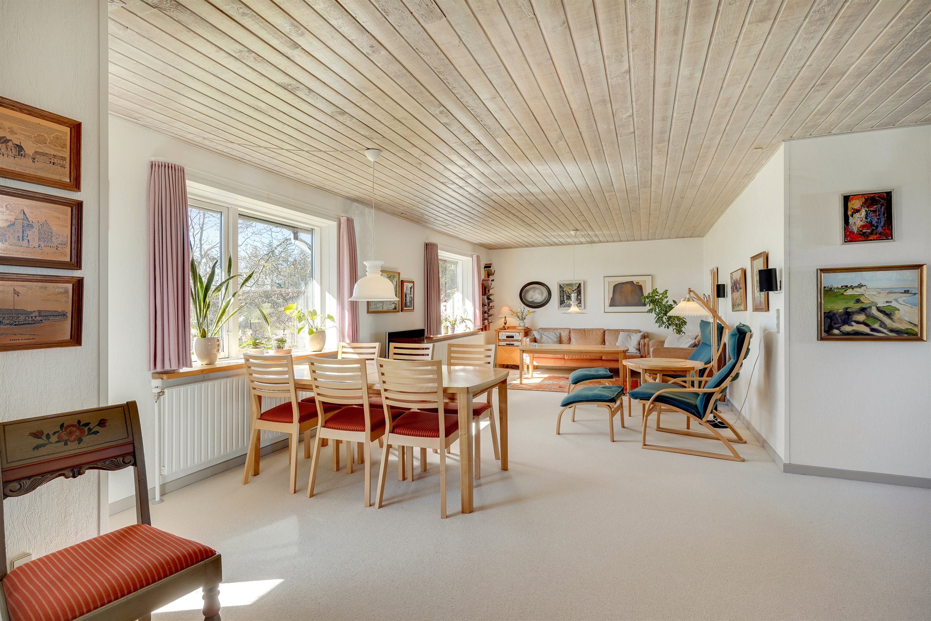 Fremhævet stue billede i fuldskærmstilstand. Billede af Sdr Mallevej 44, Horne, 6800 Varde