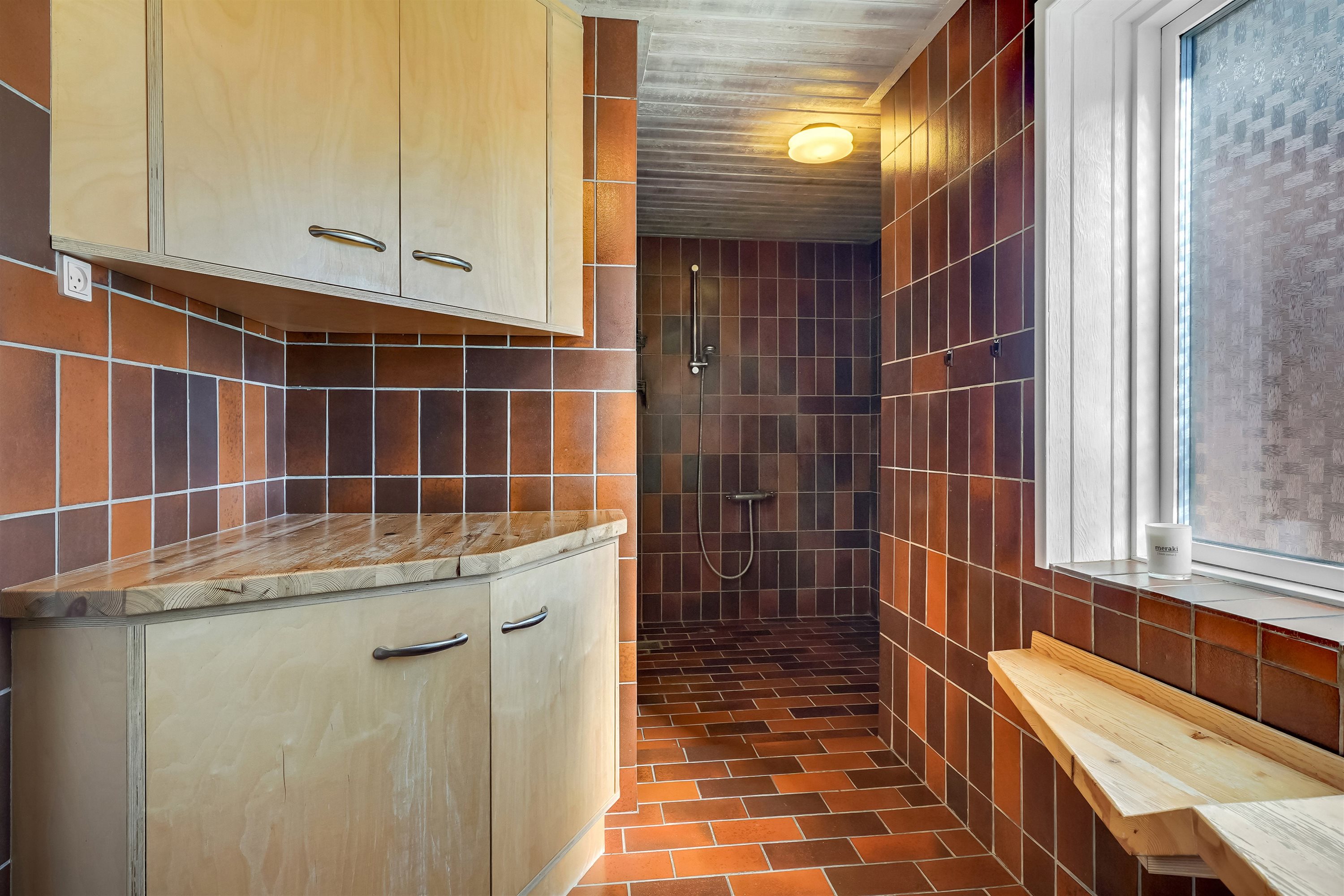 Fremhævet badeværelse billede i fuldskærmstilstand. Billede af Sdr Mallevej 44, Horne, 6800 Varde