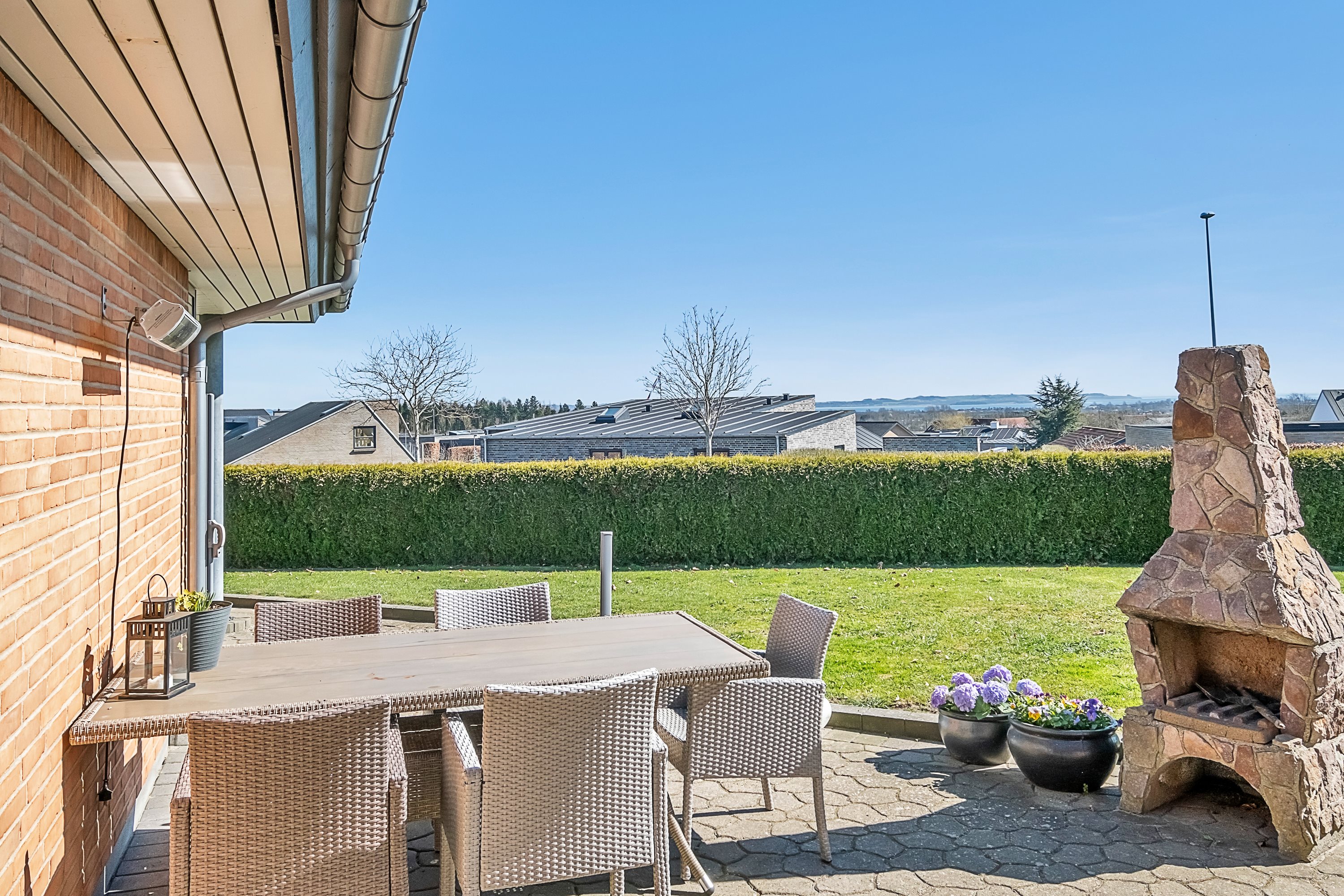 Fremhævet terrasse billede i fuldskærmstilstand. Billede af Blåbærhaven 11, 8520 Lystrup