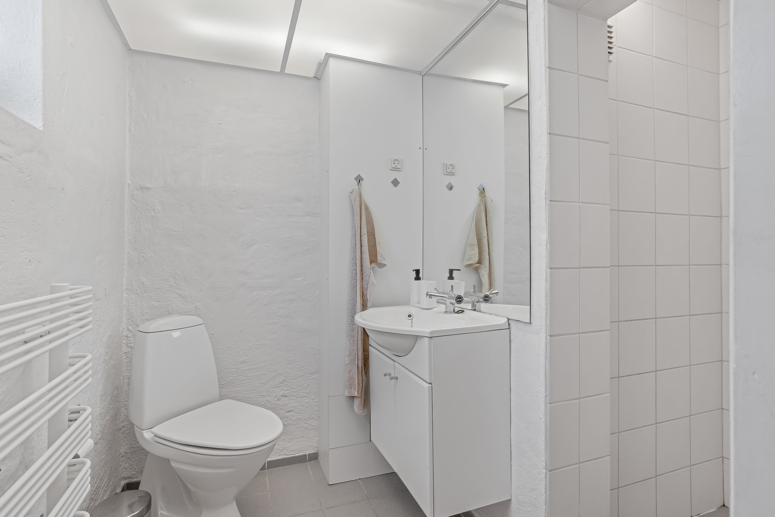 Fremhævet badeværelse billede i fuldskærmstilstand. Billede af Rudesvej 6, 7500 Holstebro