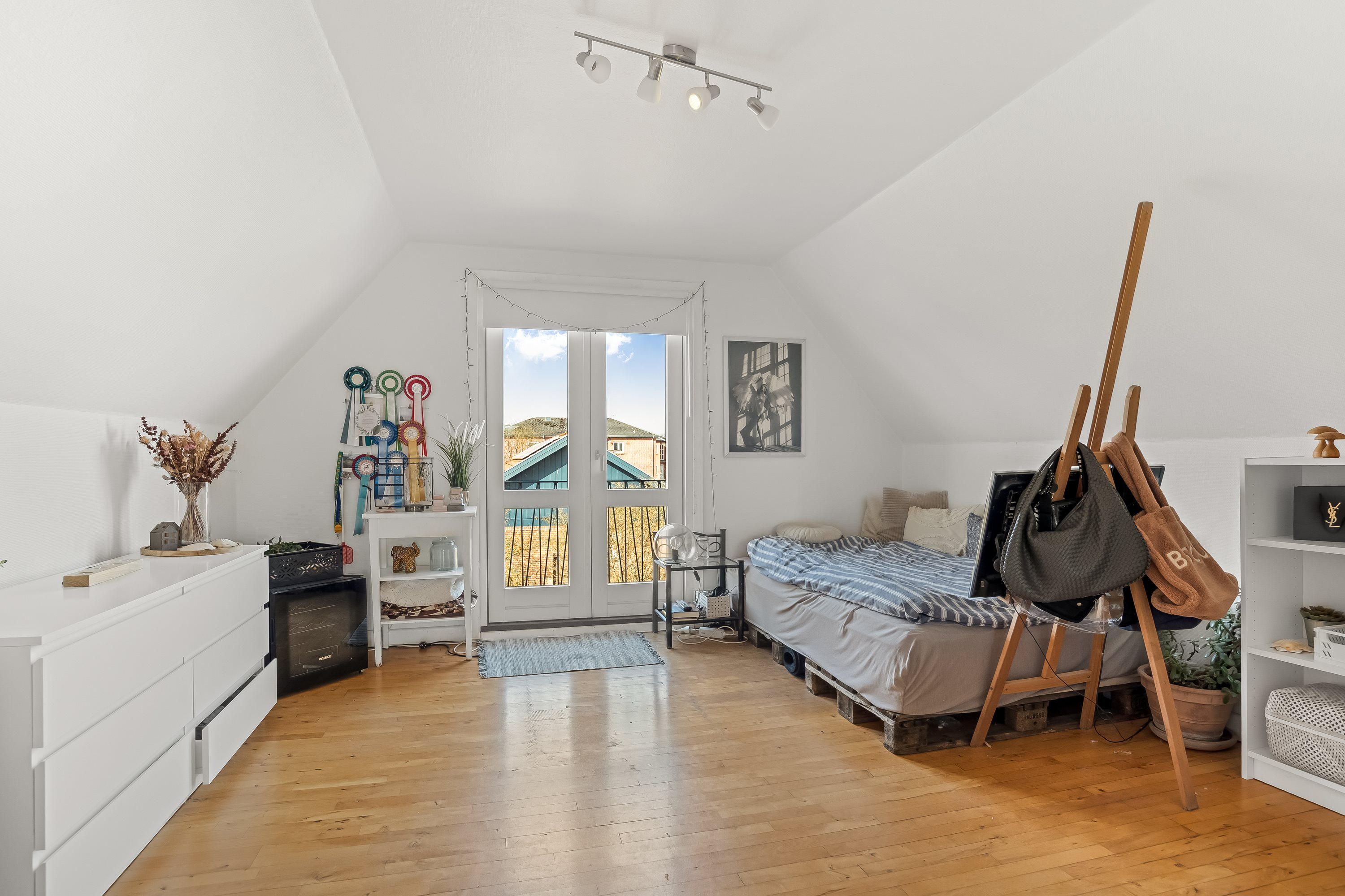 Fremhævet værelse billede i fuldskærmstilstand. Billede af Rudesvej 6, 7500 Holstebro