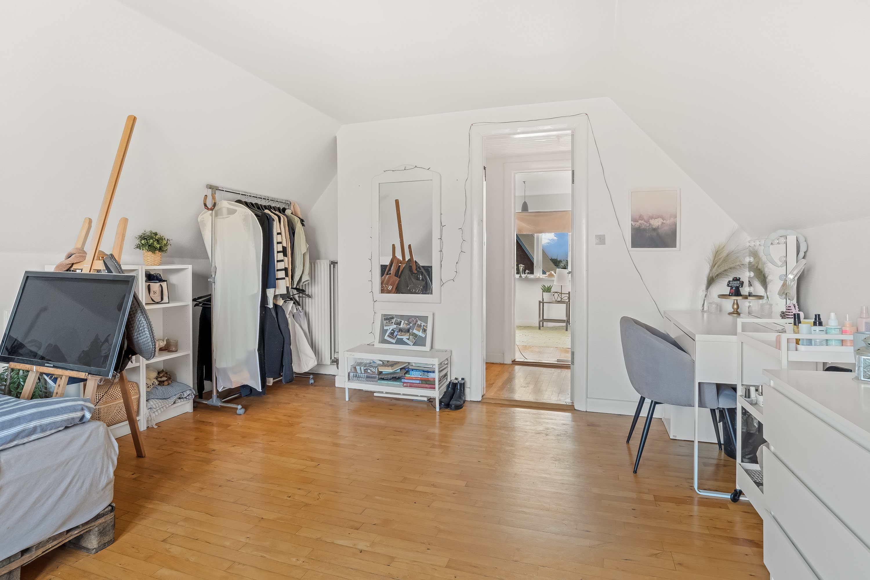 Fremhævet værelse billede i fuldskærmstilstand. Billede af Rudesvej 6, 7500 Holstebro