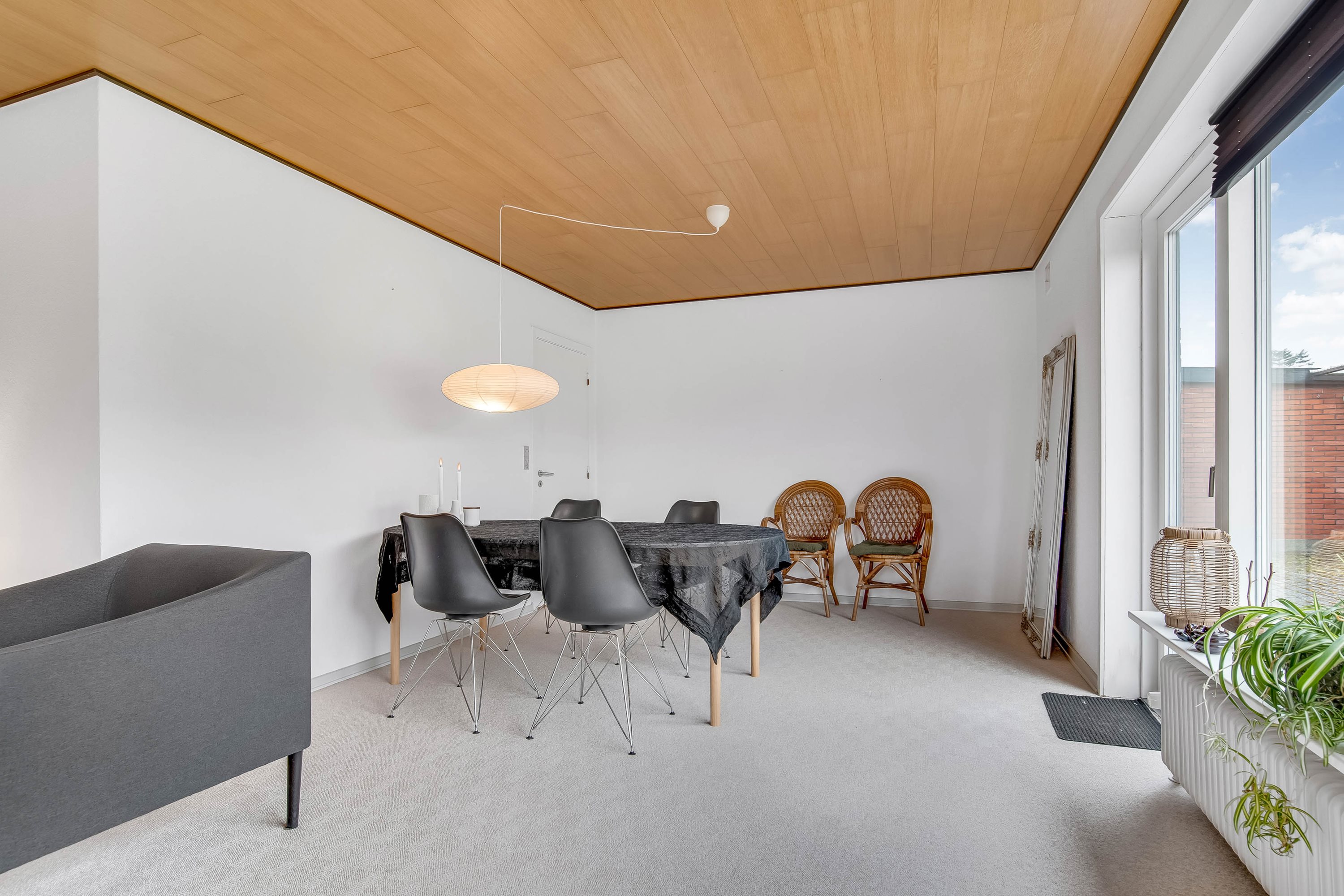 Fremhævet stue billede i fuldskærmstilstand. Billede af Prins Buris Vej 40, Mejdal, 7500 Holstebro