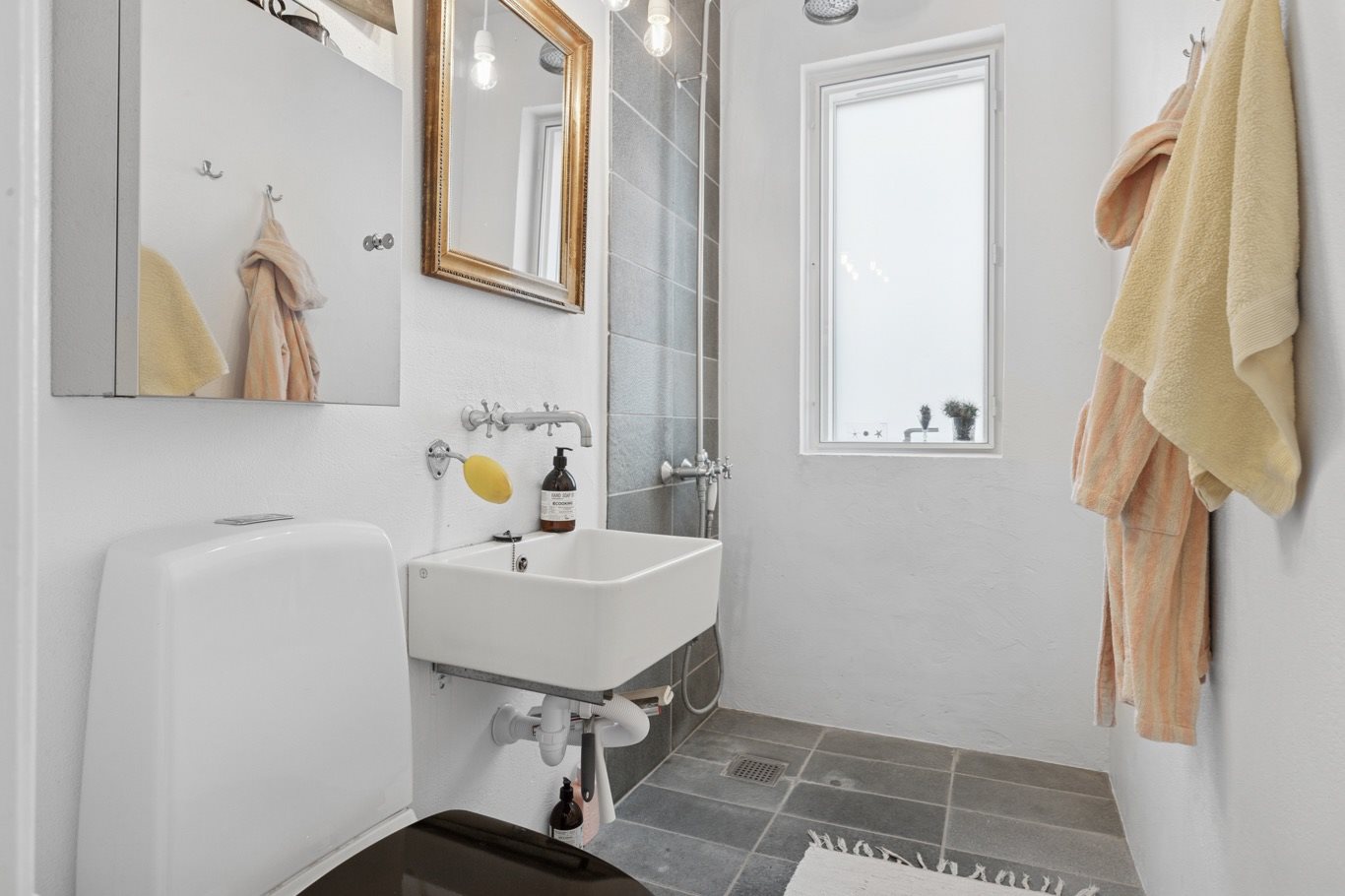 Fremhævet  billede i fuldskærmstilstand. Billede af Etonvej 7, 2300 København S