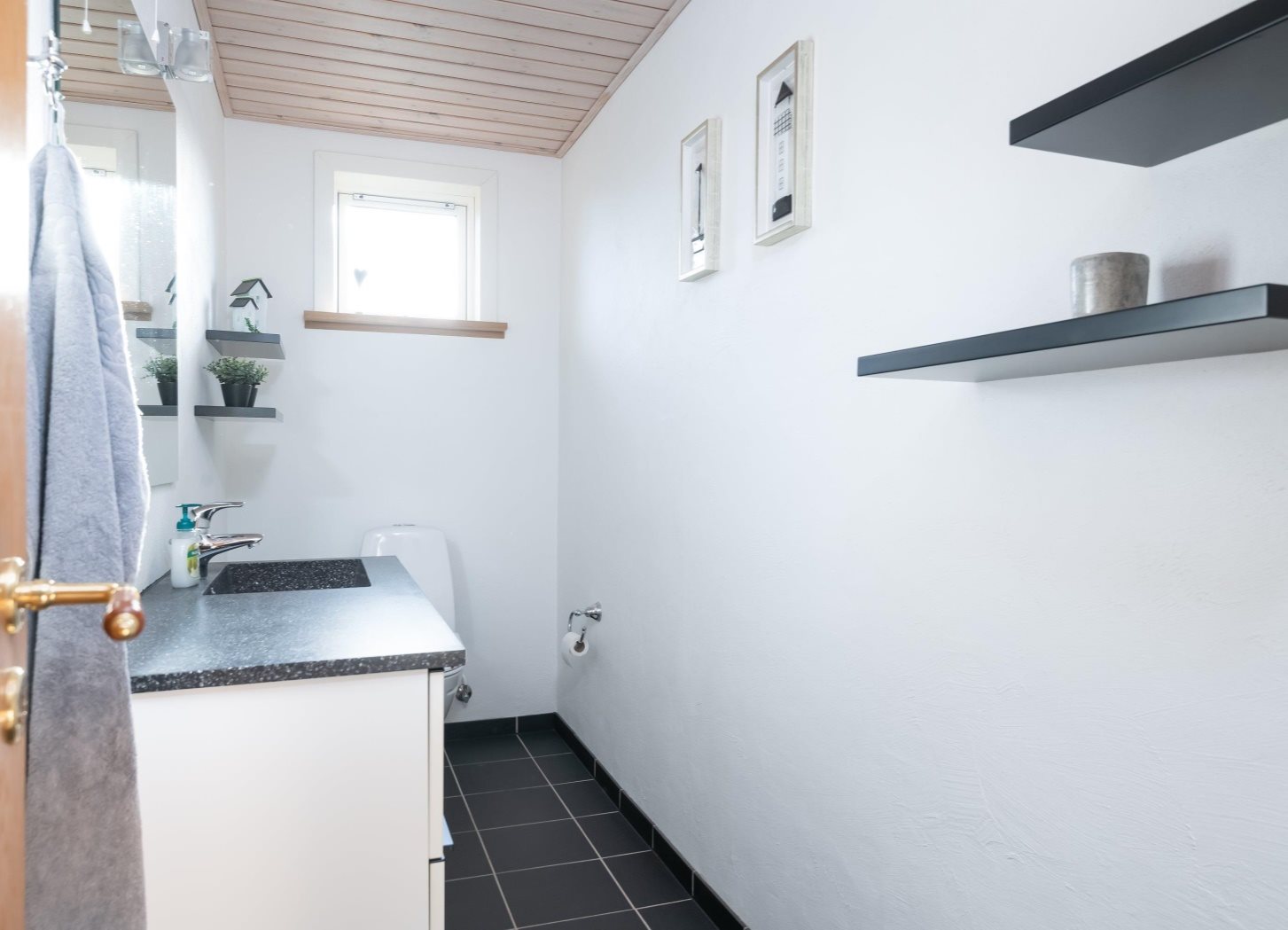 Fremhævet  billede i fuldskærmstilstand. Billede af Tårnvej 16, 9830 Tårs