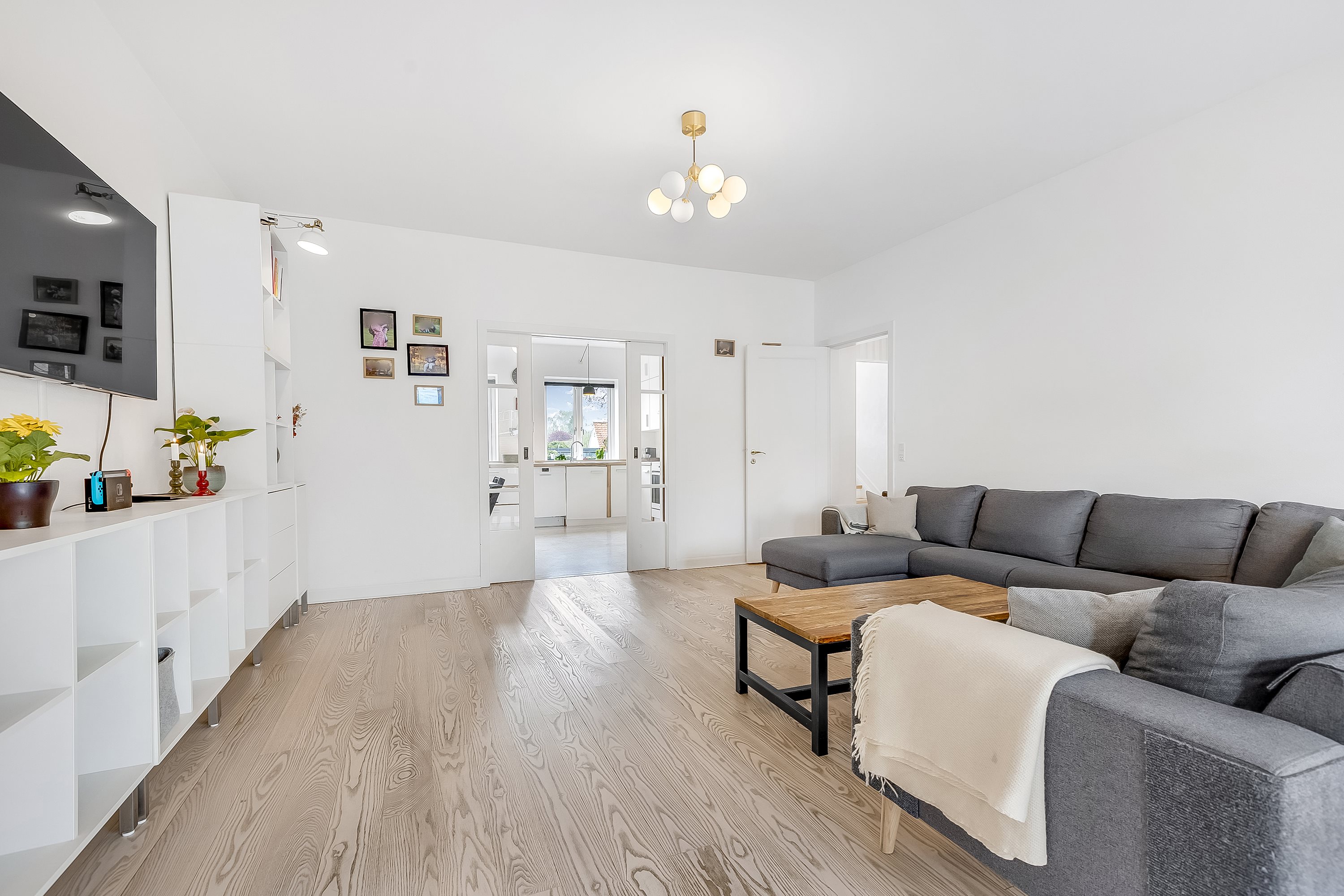 Fremhævet stue billede i fuldskærmstilstand. Billede af Bøllingsvej 39, 4100 Ringsted