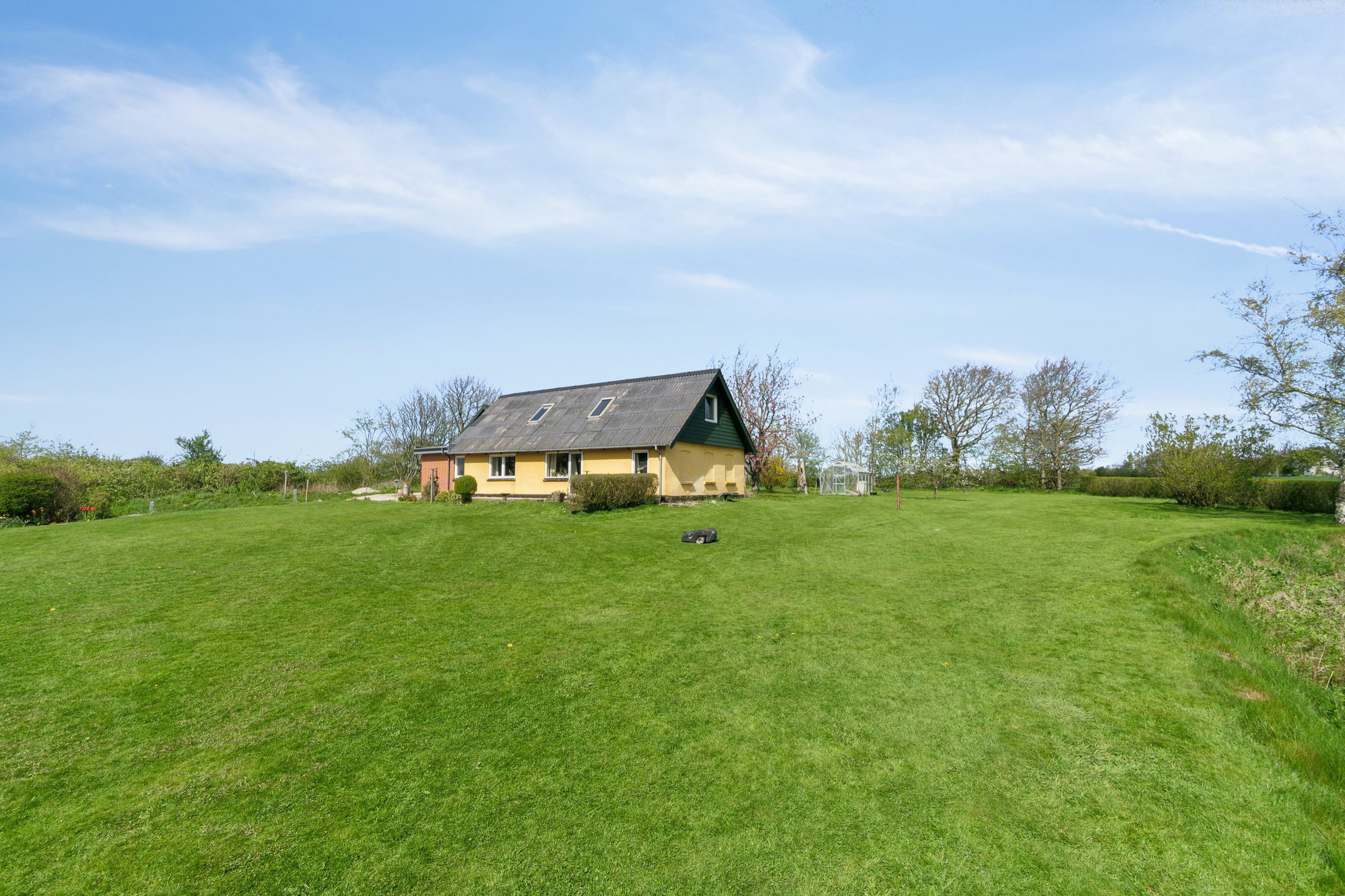 Fremhævet set fra haven billede i fuldskærmstilstand. Billede af Næstrupvej 57, Sjørring, 7700 Thisted