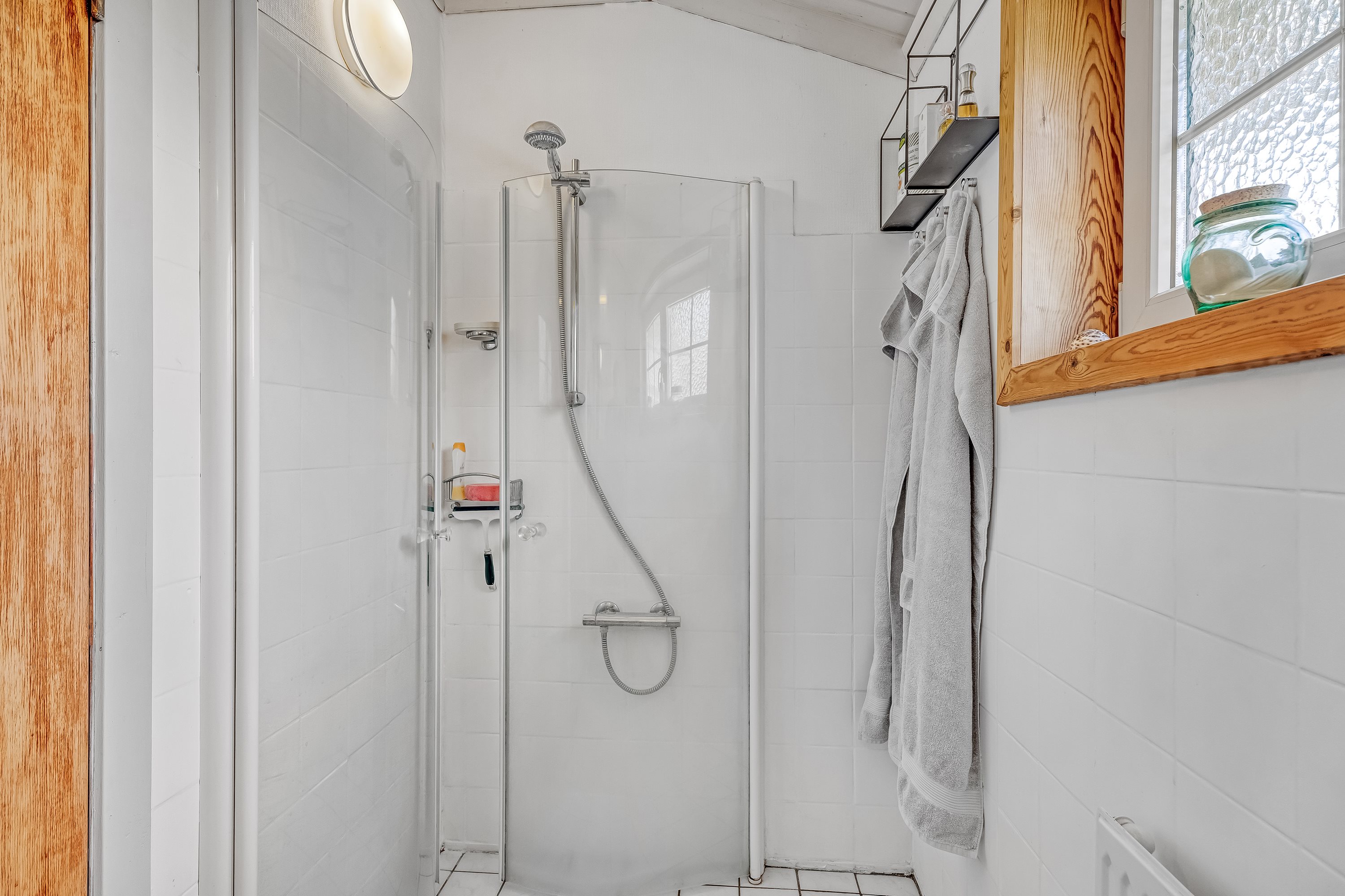 Fremhævet badeværelse billede i fuldskærmstilstand. Billede af Frejasvej 26, 4873 Væggerløse