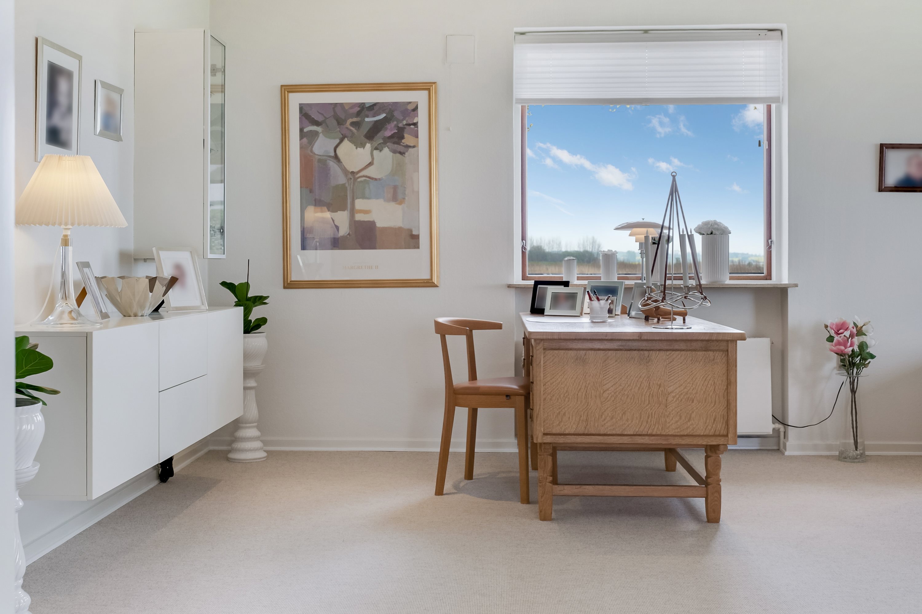 Fremhævet stue billede i fuldskærmstilstand. Billede af Fjordvej 2, 5330 Munkebo