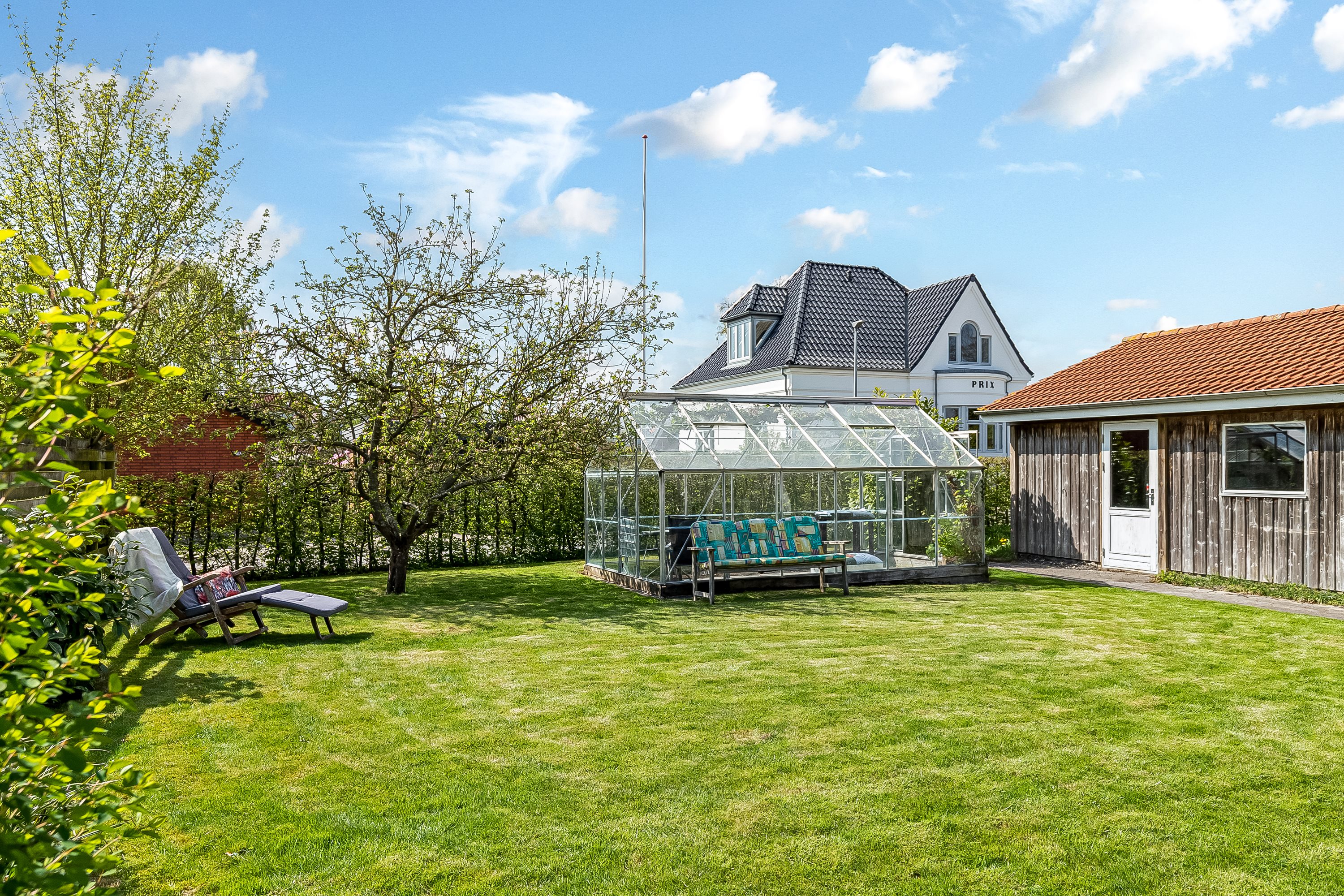 Fremhævet have billede i fuldskærmstilstand. Billede af Haderslevvej 114, 6000 Kolding