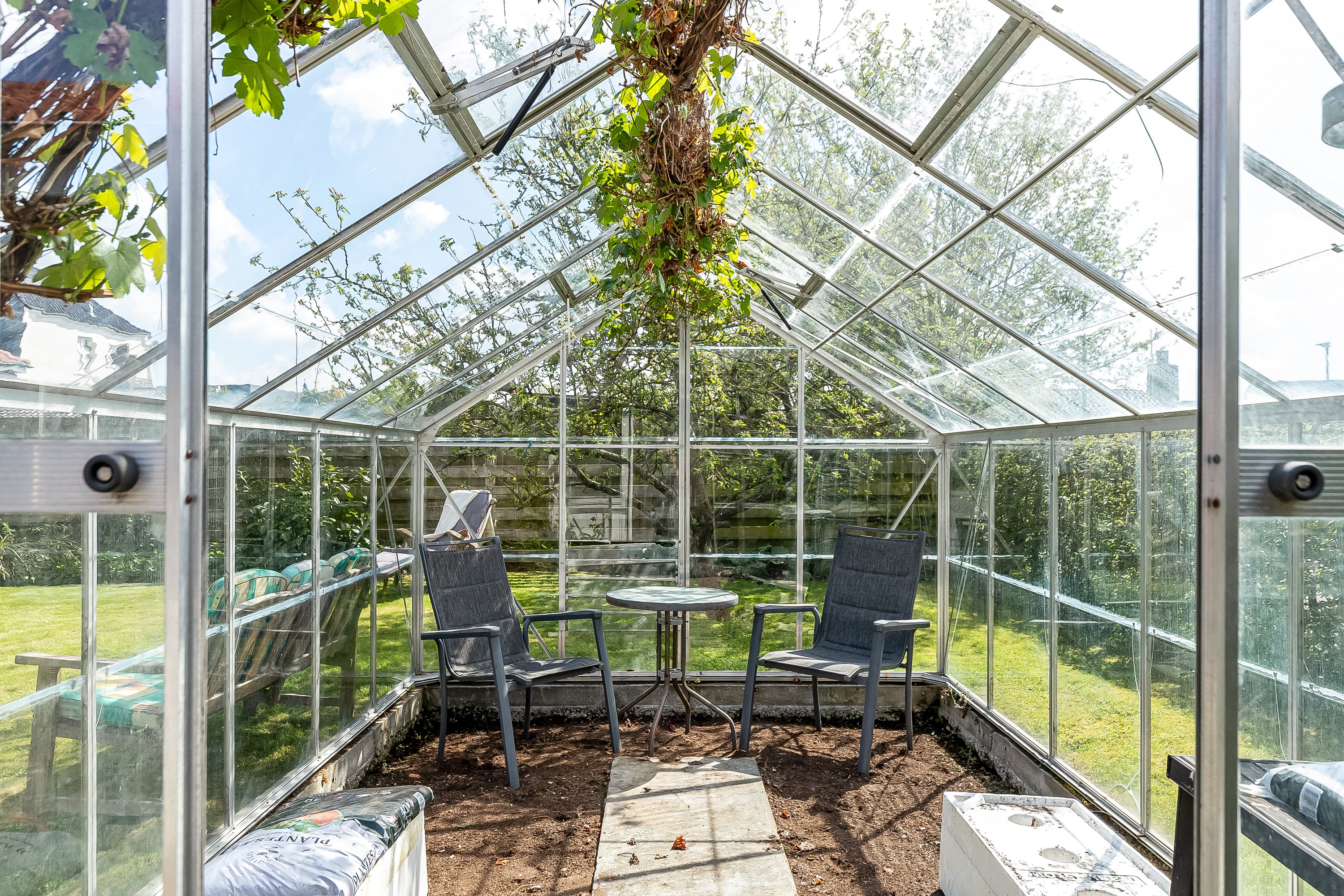 Fremhævet drivhus billede i fuldskærmstilstand. Billede af Haderslevvej 114, 6000 Kolding