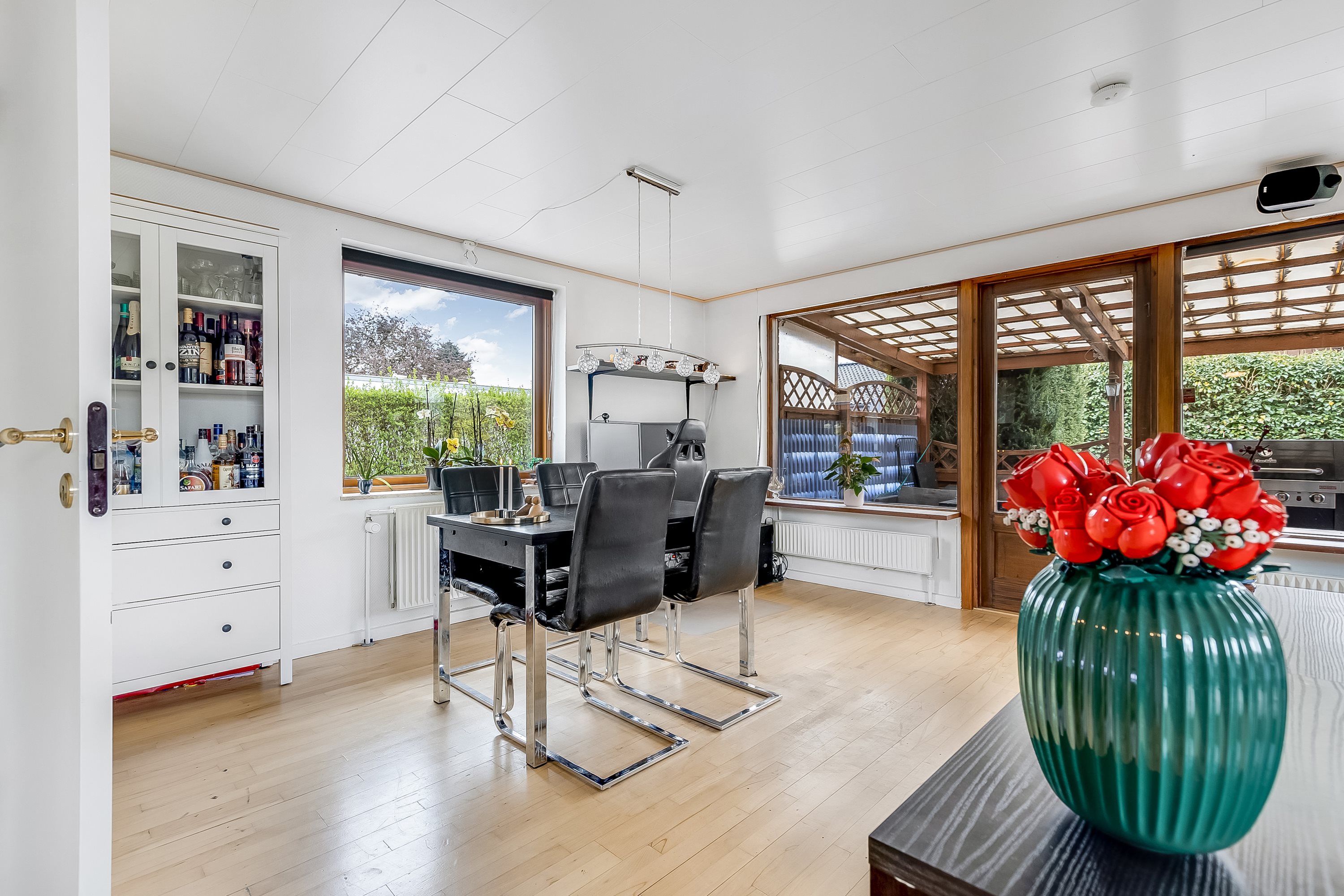 Fremhævet stue billede i fuldskærmstilstand. Billede af Nordrupby 14, Nordrup, 4100 Ringsted