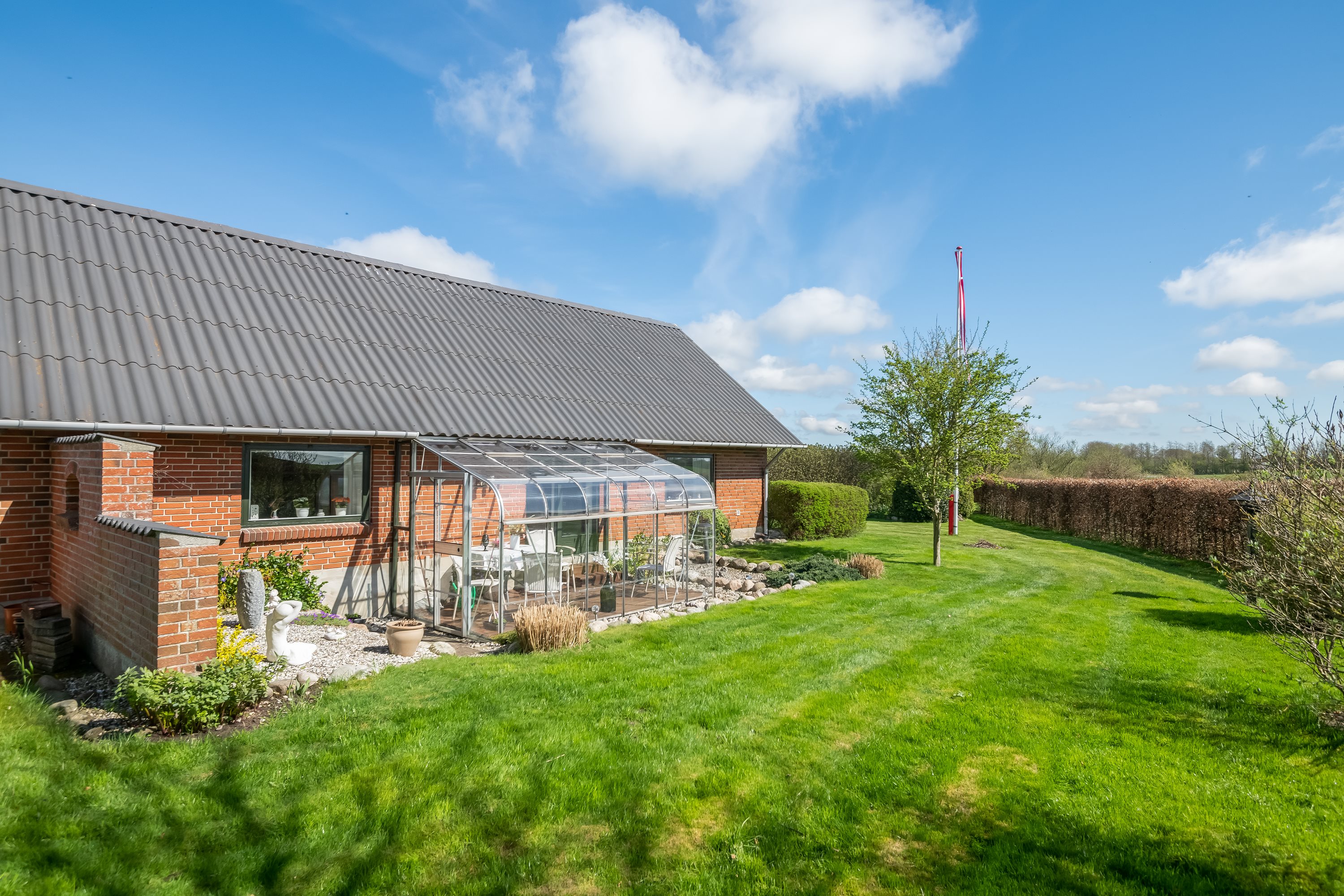 Fremhævet  billede i fuldskærmstilstand. Billede af Brønderslevvej 250, 9750 Østervrå