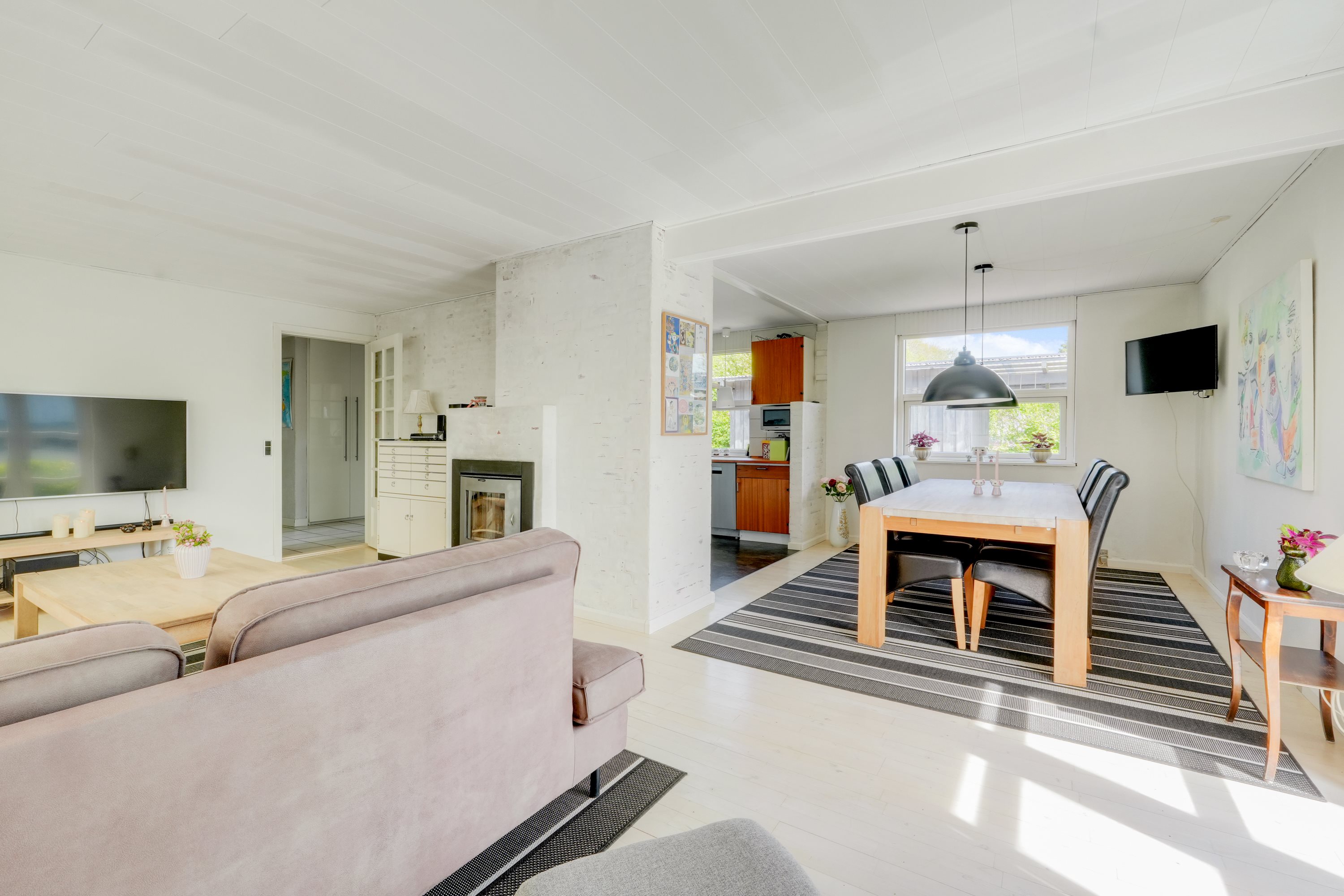 Fremhævet andet billede i fuldskærmstilstand. Billede af Ludvig Holsteins Alle 86, 2750 Ballerup