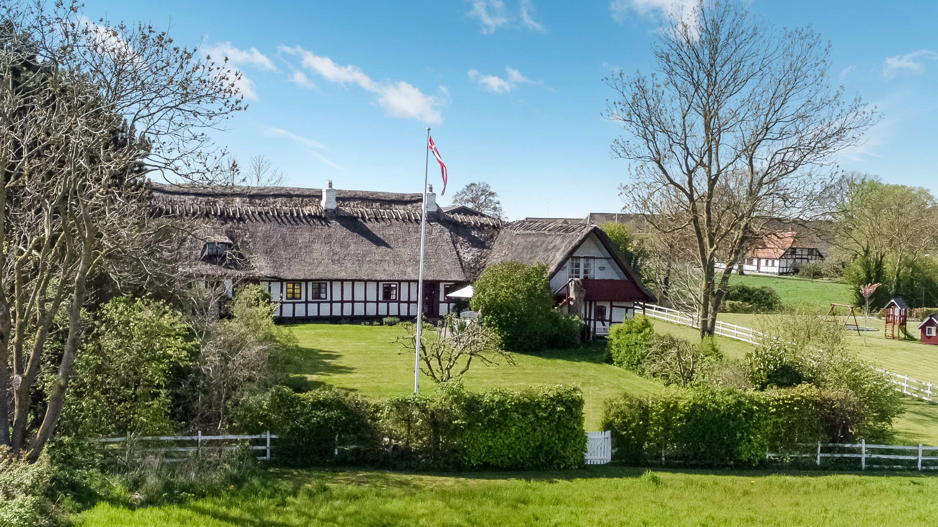 Fremhævet luftfoto billede i fuldskærmstilstand. Billede af Over Kærbyvej 98, Over Kærby, 5300 Kerteminde