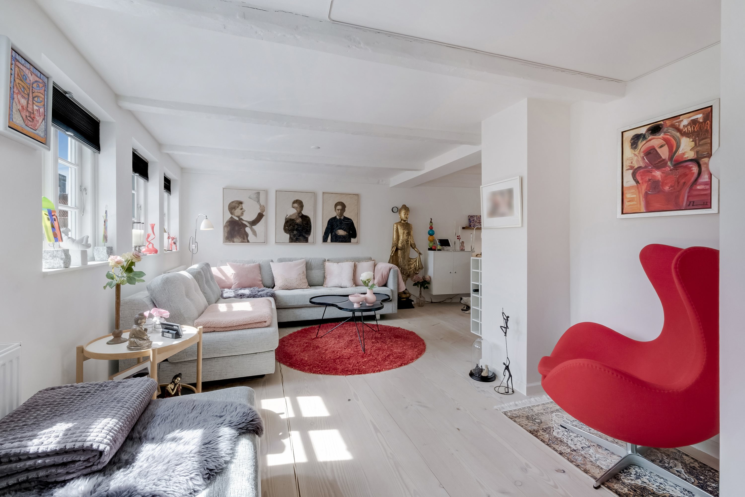 Fremhævet stue billede i fuldskærmstilstand. Billede af Ramsherred 19, 5000 Odense C