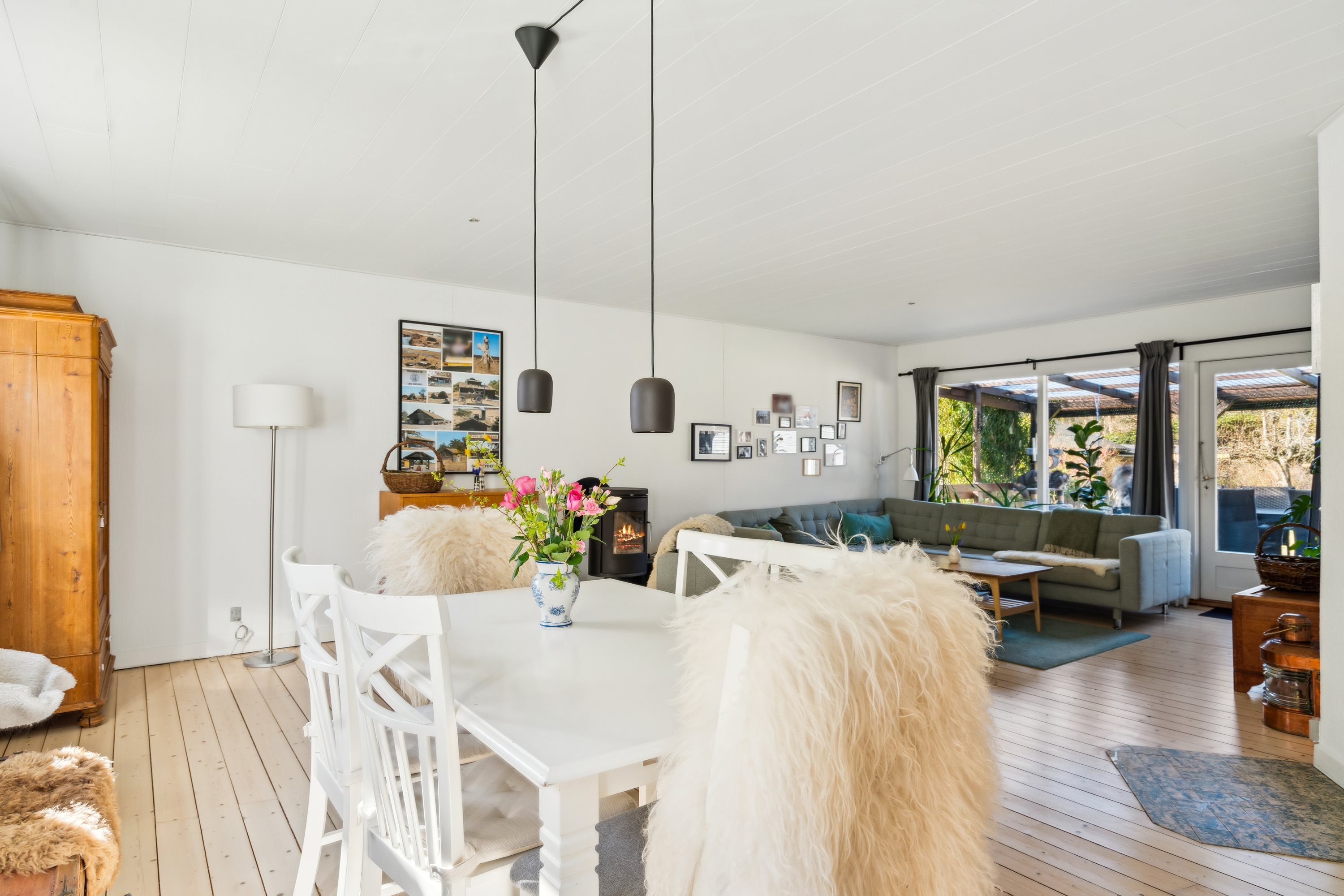 Fremhævet stue billede i fuldskærmstilstand. Billede af Østerby Havnegade 58, Østerby Havn, 9940 Læsø