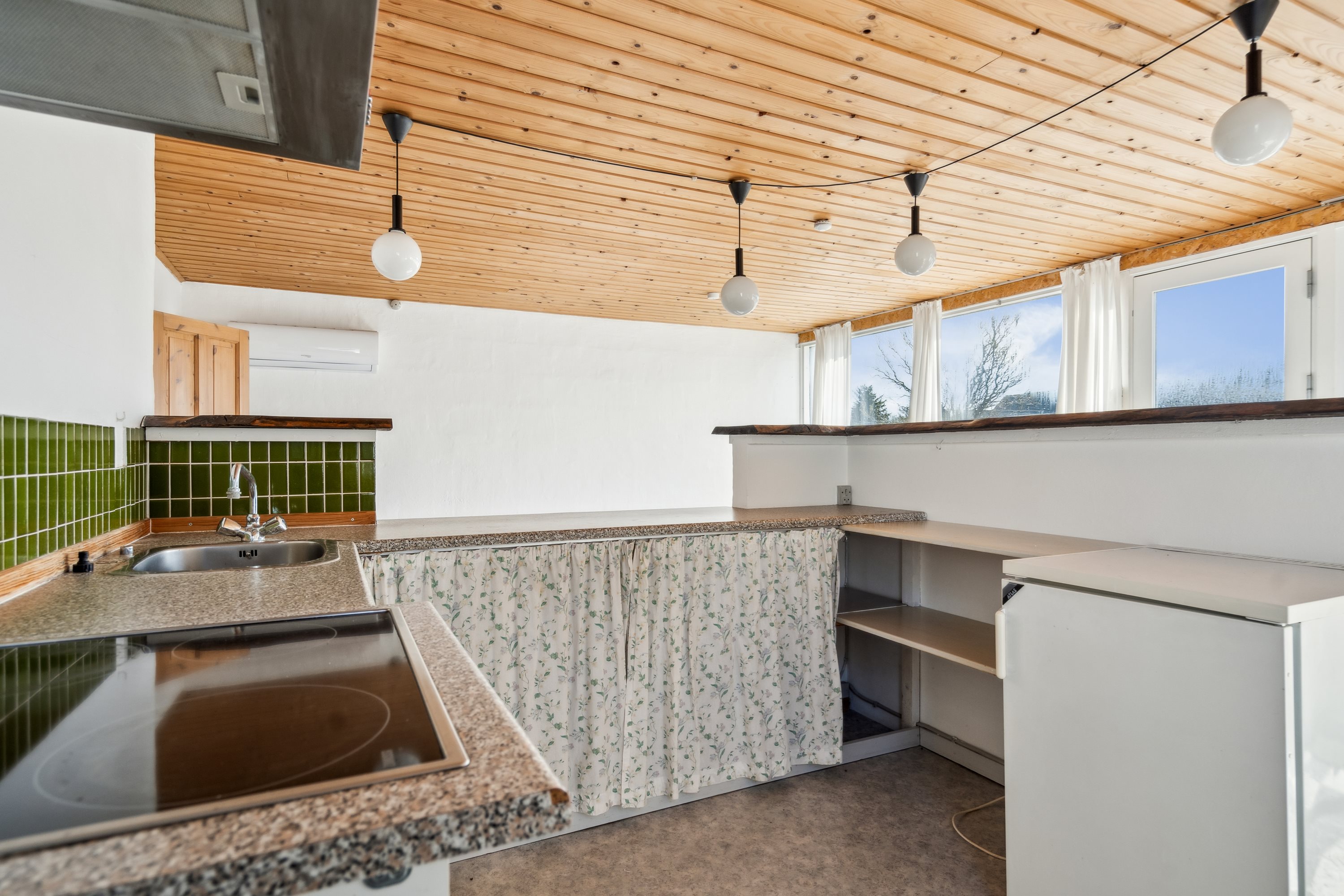 Fremhævet køkken billede i fuldskærmstilstand. Billede af Vesterø Havnegade 39, Vesterø Havn, 9940 Læsø