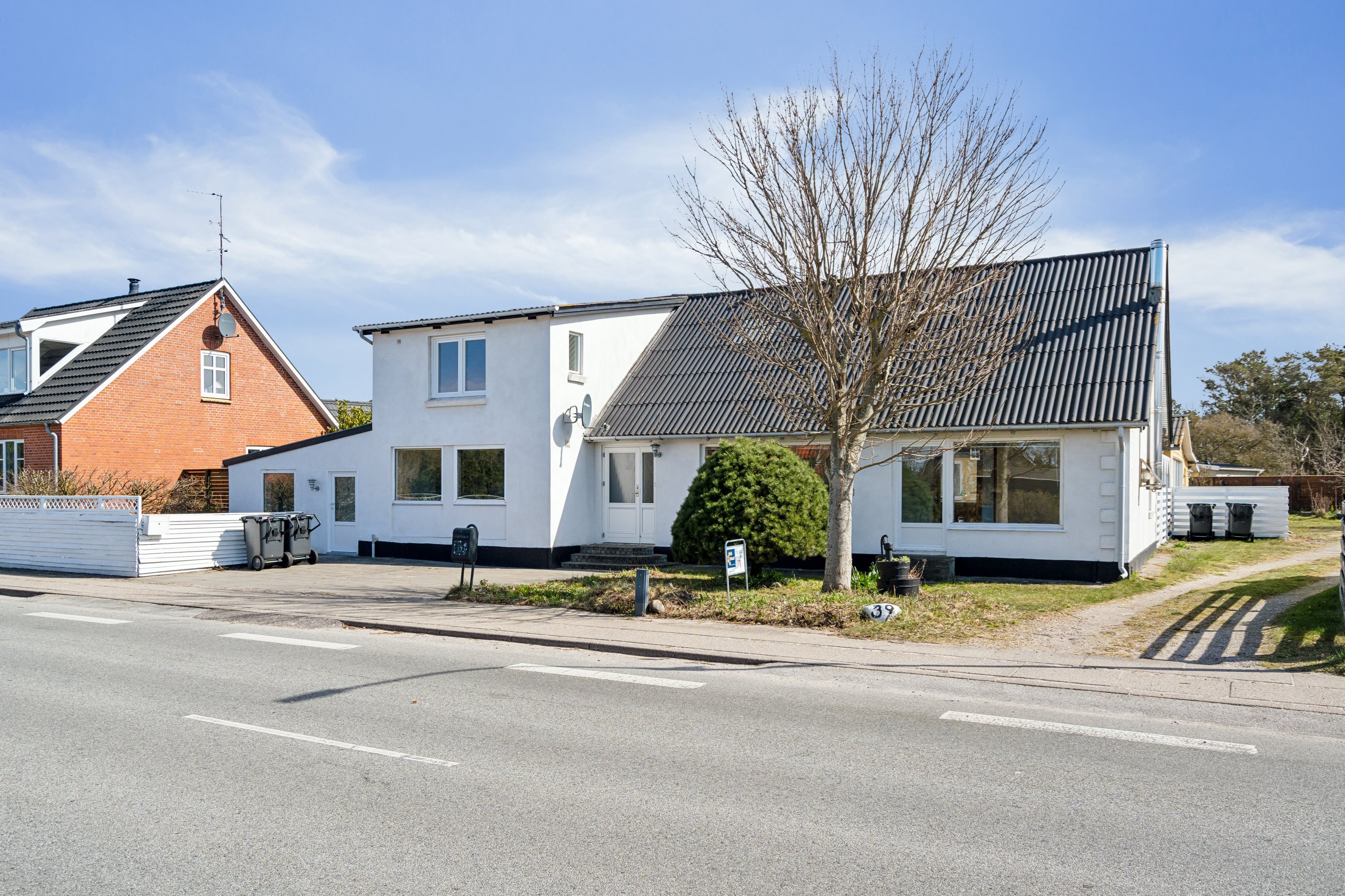Miniaturebillede 1: ejendom 1. Billede af Vesterø Havnegade 39, Vesterø Havn, 9940 Læsø