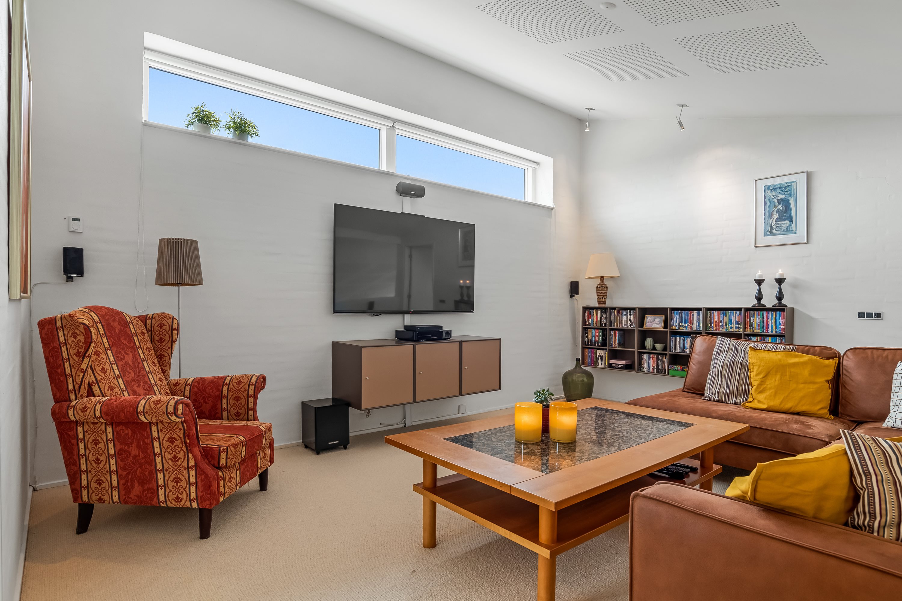 Fremhævet stue billede i fuldskærmstilstand. Billede af Fennen 9, 7500 Holstebro