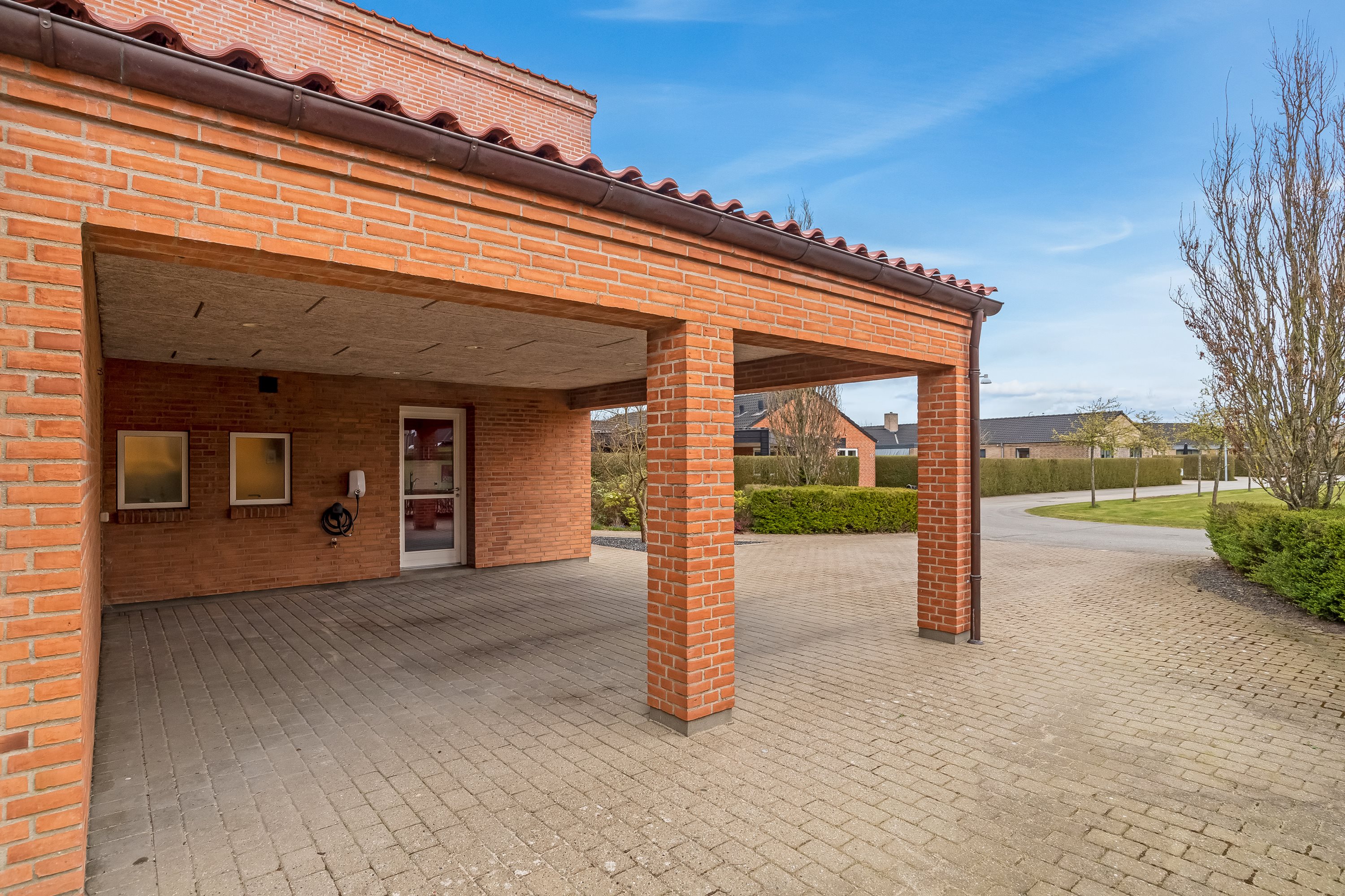 Fremhævet indkørsel billede i fuldskærmstilstand. Billede af Fennen 9, 7500 Holstebro