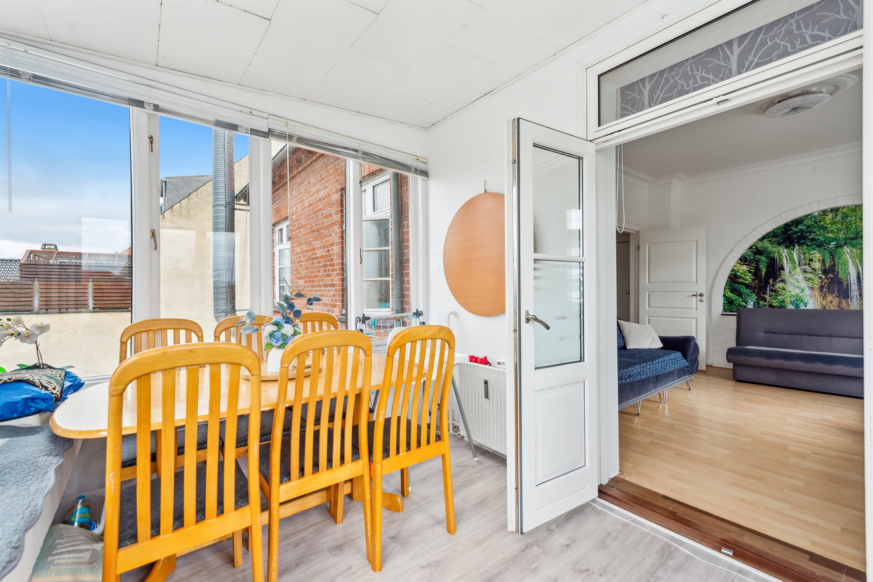 Fremhævet stue billede i fuldskærmstilstand. Billede af Frederikssundsvej 331, 1., 2700 Brønshøj