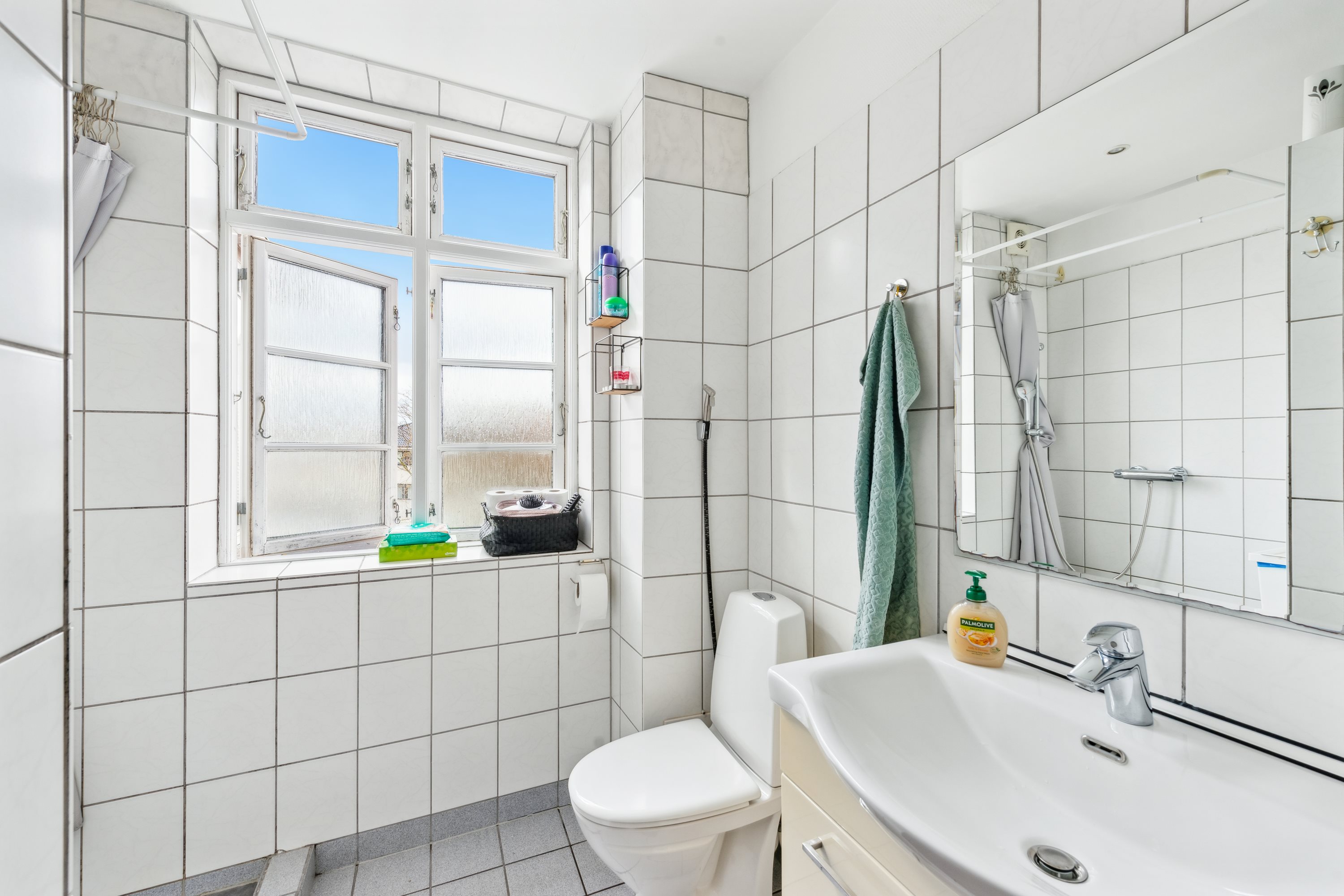 Fremhævet badeværelse billede i fuldskærmstilstand. Billede af Frederikssundsvej 331, 1., 2700 Brønshøj