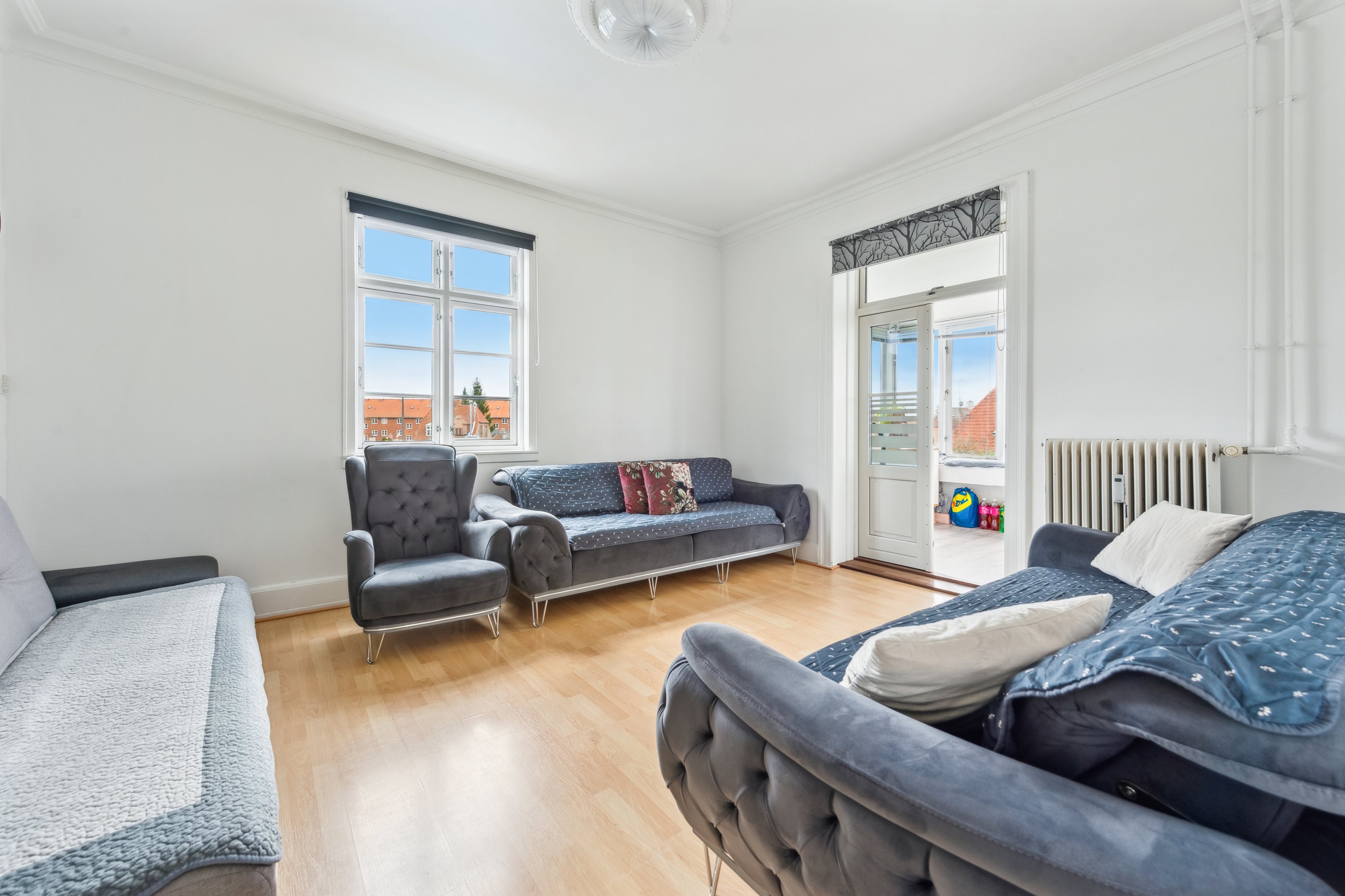 Fremhævet stue billede i fuldskærmstilstand. Billede af Frederikssundsvej 331, 1., 2700 Brønshøj