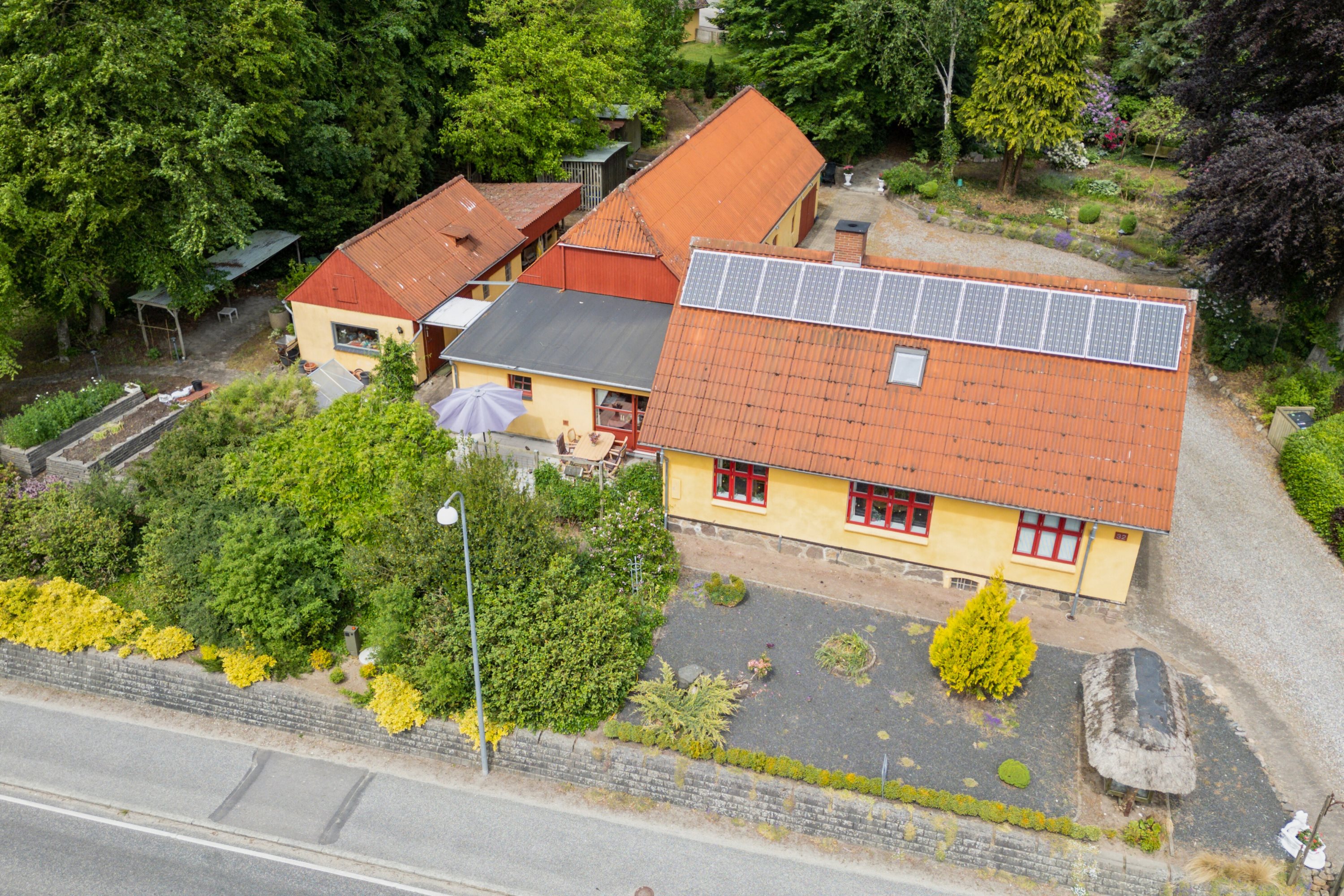 Landejendom: Luftfoto på Vestergade 32, 6040 Egtved