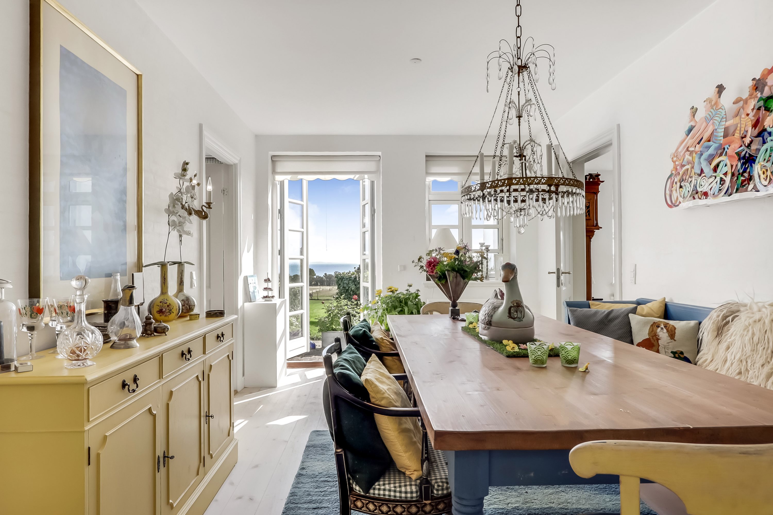 Fremhævet stue billede i fuldskærmstilstand. Billede af Hellebakken 1, 5970 Ærøskøbing