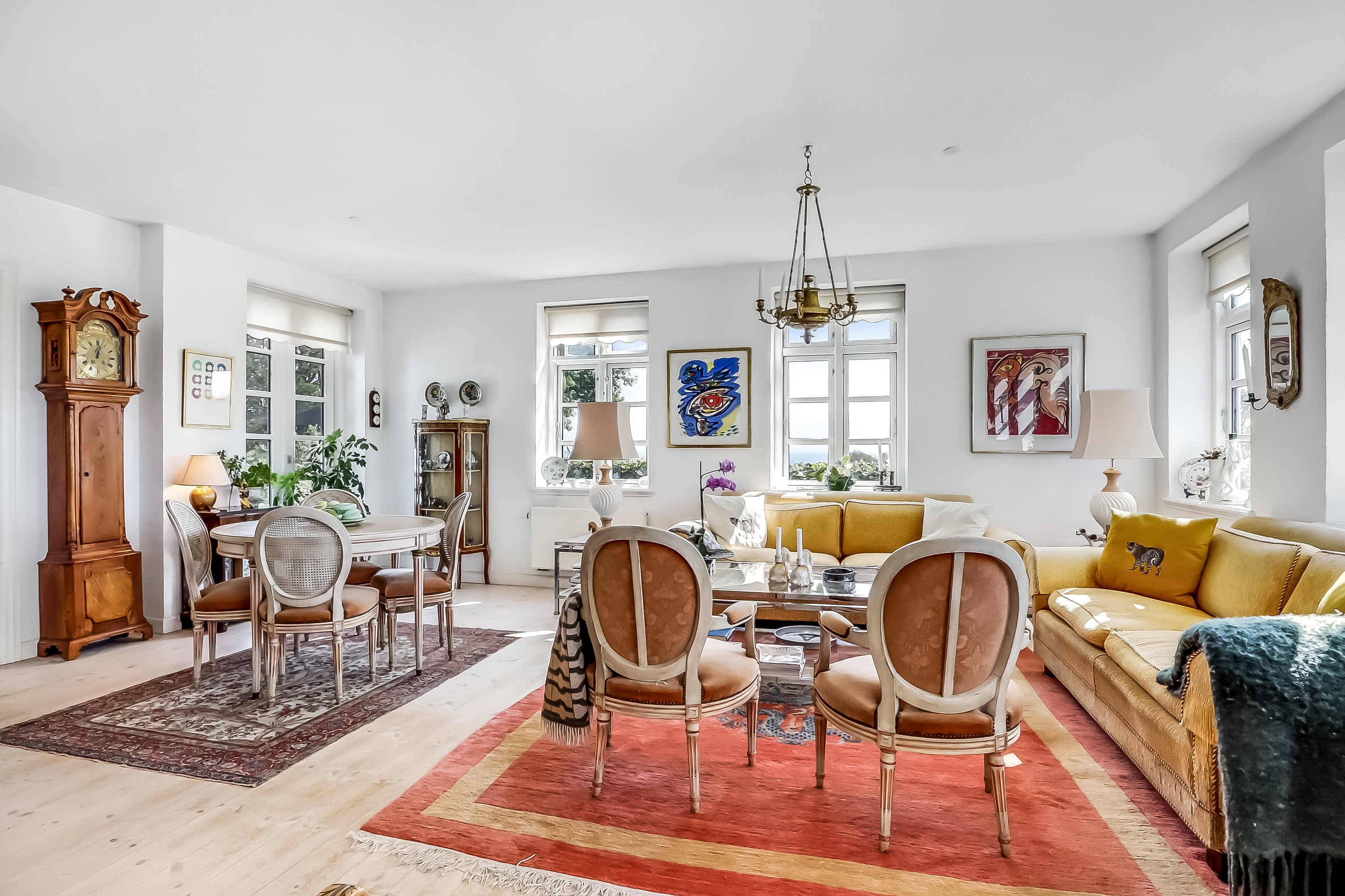 Fremhævet stue billede i fuldskærmstilstand. Billede af Hellebakken 1, 5970 Ærøskøbing