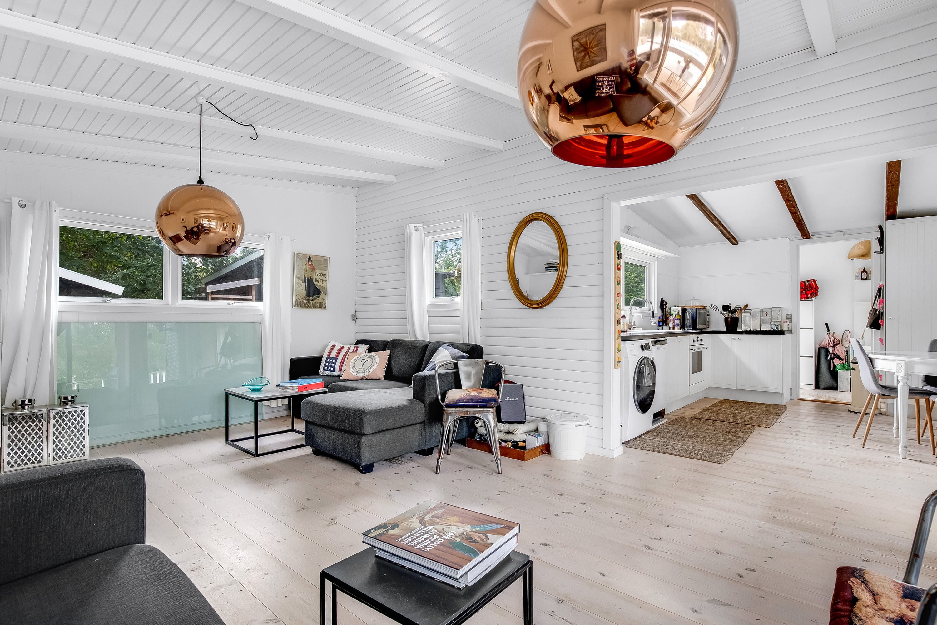 Fremhævet stue billede i fuldskærmstilstand. Billede af Præsthøjvej 14, 3300 Frederiksværk