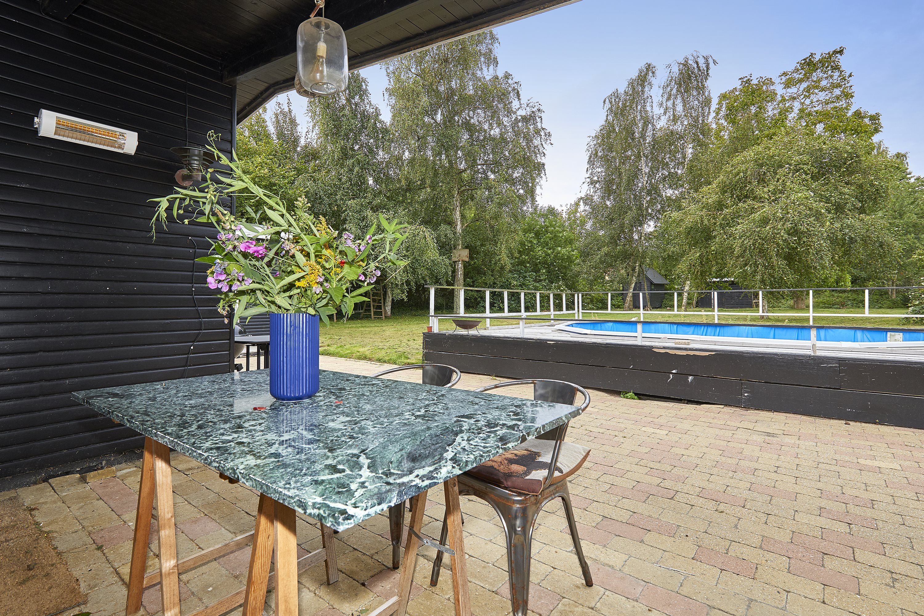 Fremhævet overdækket terrasse billede i fuldskærmstilstand. Billede af Præsthøjvej 14, 3300 Frederiksværk