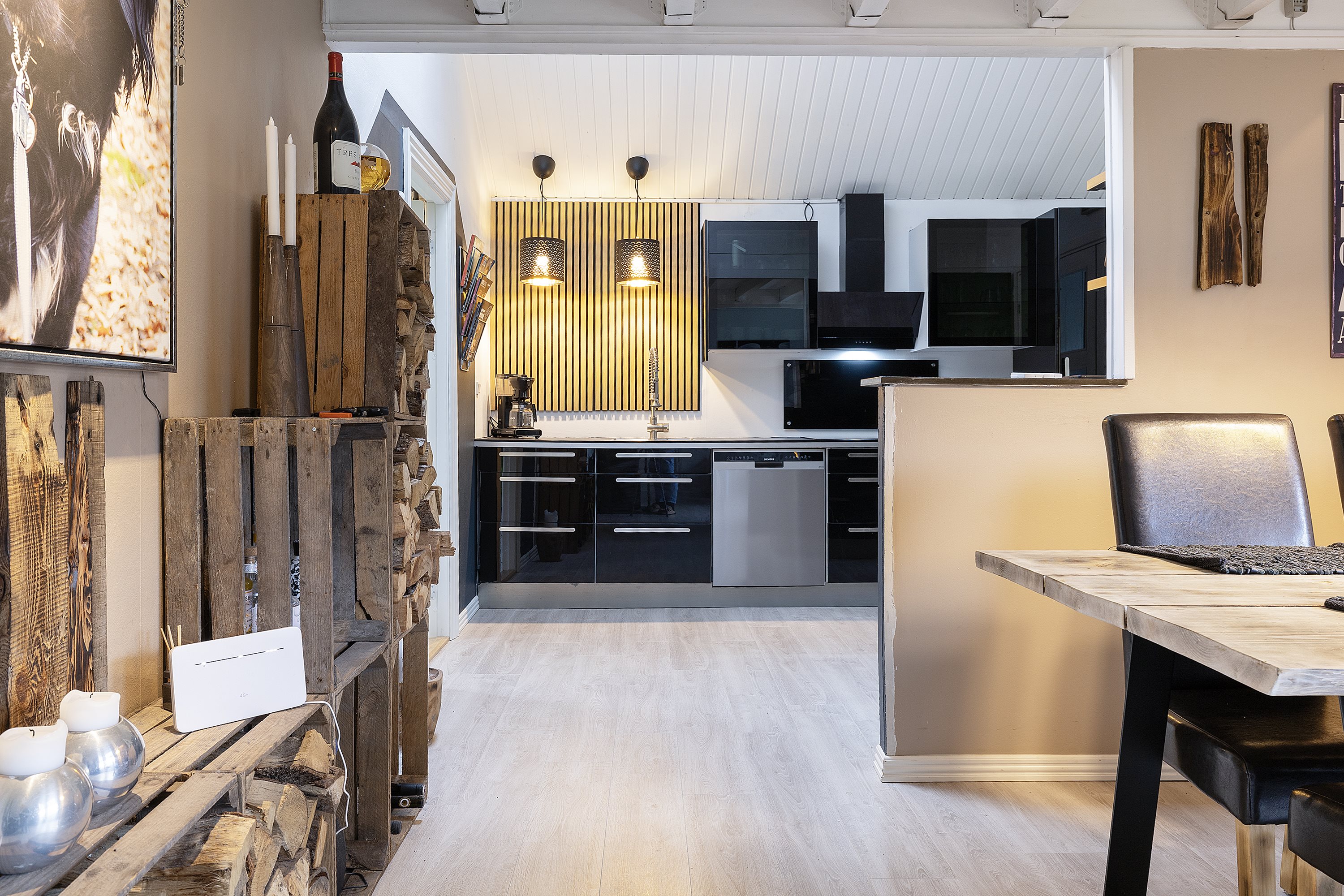 Fremhævet køkken alrum billede i fuldskærmstilstand. Billede af Ugletoften 39, Højby, 5260 Odense S