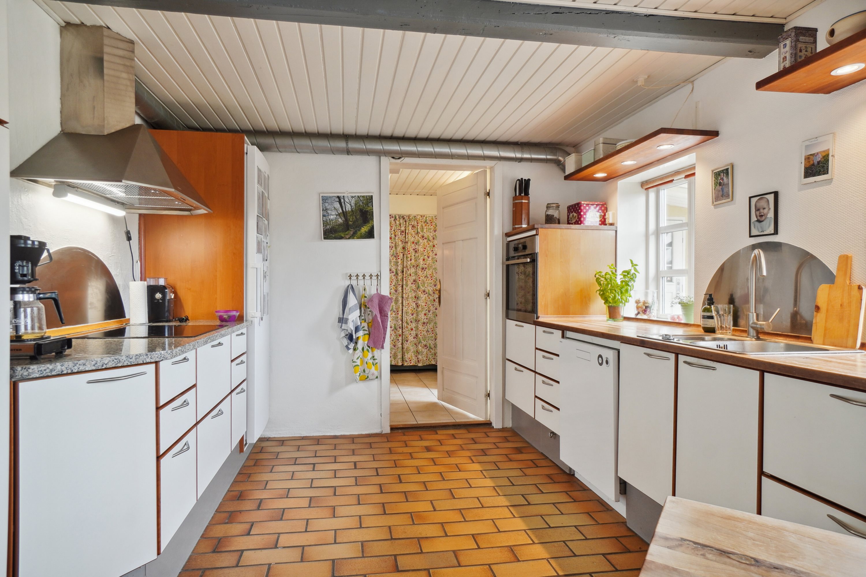 Fremhævet køkken billede i fuldskærmstilstand. Billede af Højkildevej 4, Ørum, 8721 Daugård