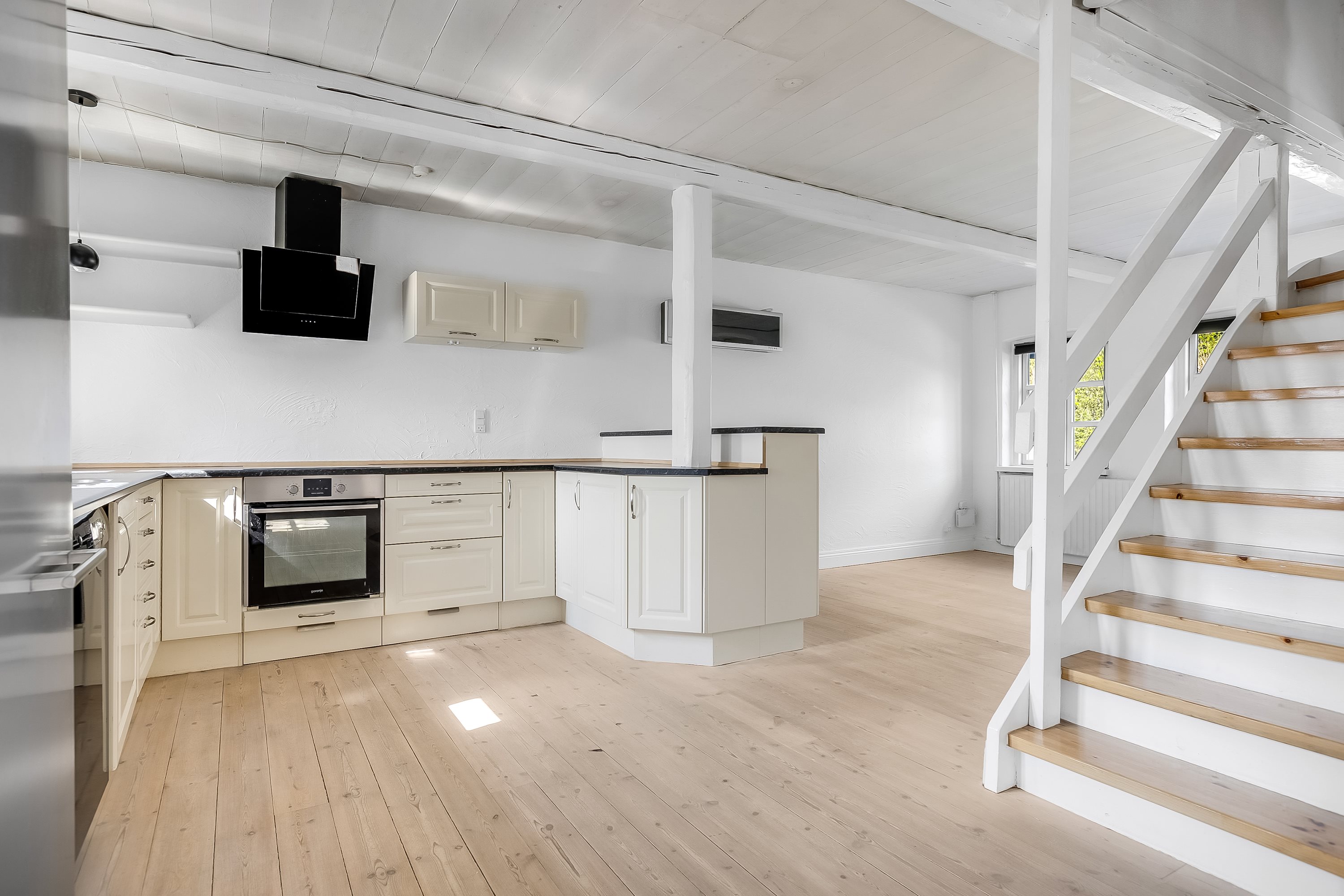 Fremhævet køkken billede i fuldskærmstilstand. Billede af Strandvejen 133, Hejninge, 4200 Slagelse