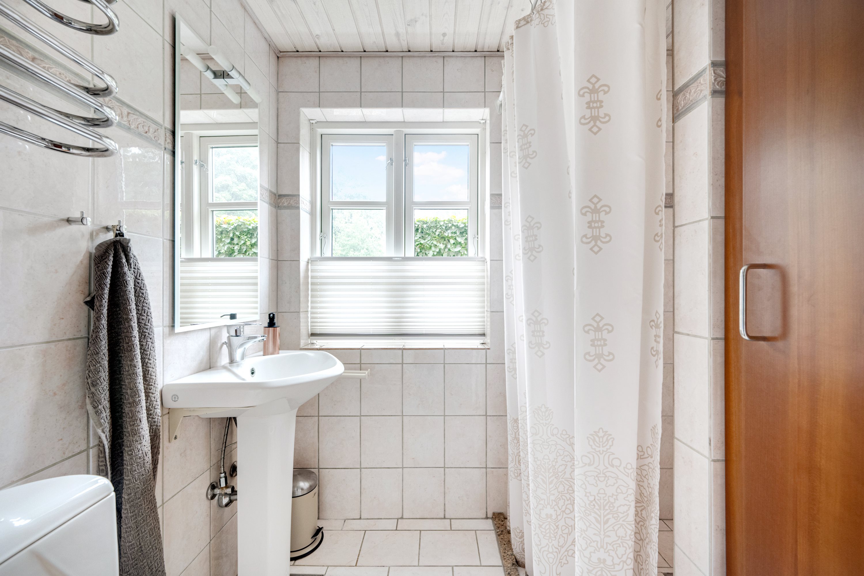 Fremhævet badeværelse billede i fuldskærmstilstand. Billede af Holtumvej 14, Arnborg, 7400 Herning