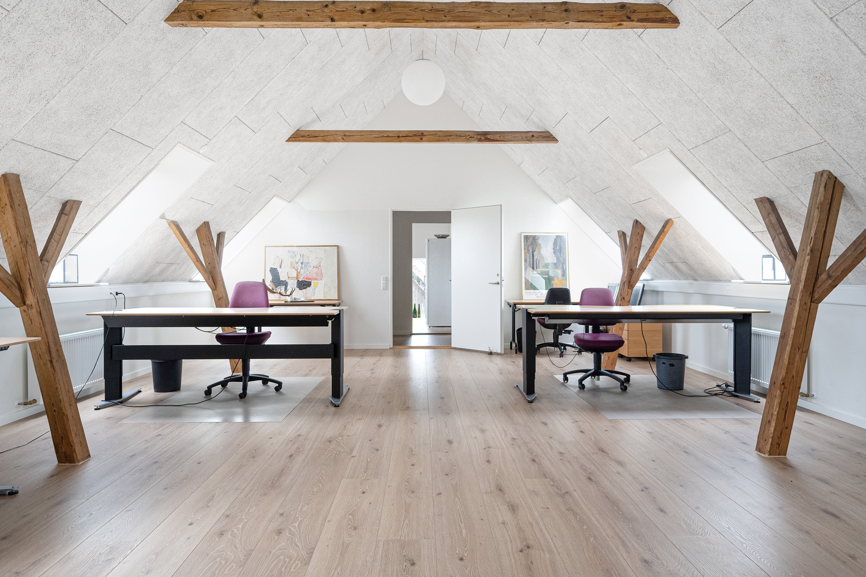 Fremhævet kontor billede i fuldskærmstilstand. Billede af Holtumvej 14, Arnborg, 7400 Herning