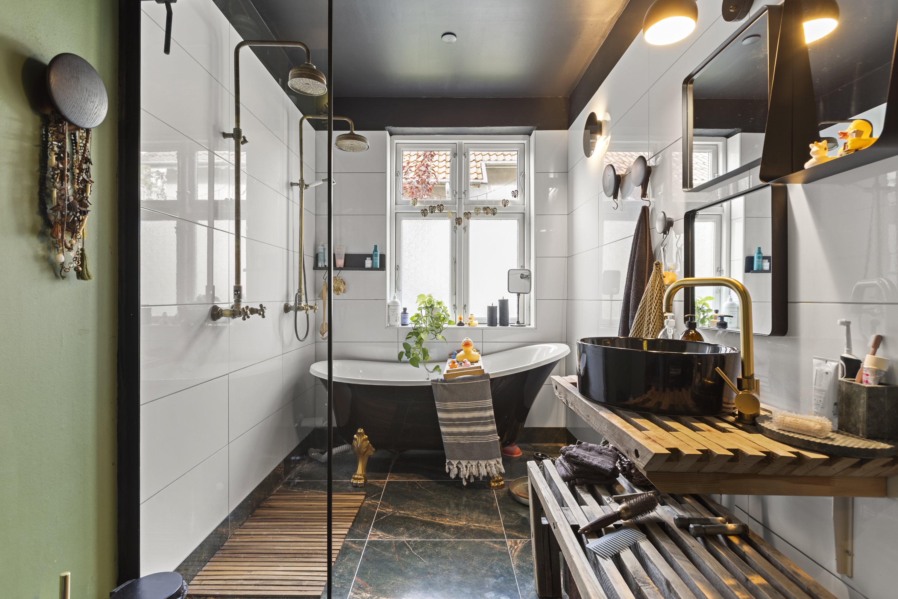 Fremhævet badeværelse billede i fuldskærmstilstand. Billede af Teglovnsvej 26, st.., 4100 Ringsted