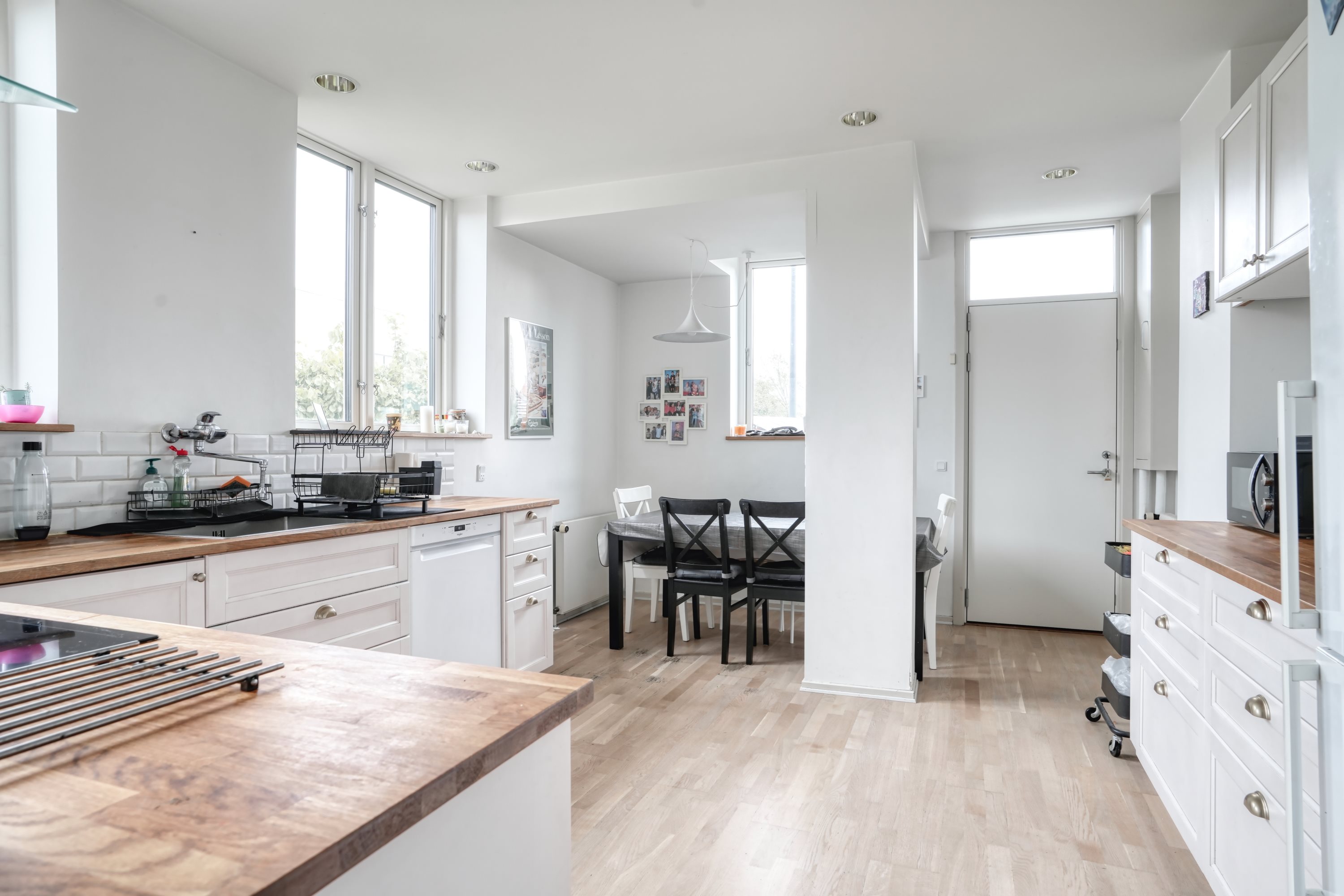 Fremhævet køkken billede i fuldskærmstilstand. Billede af Niels Andersens Vej 15B, 2900 Hellerup