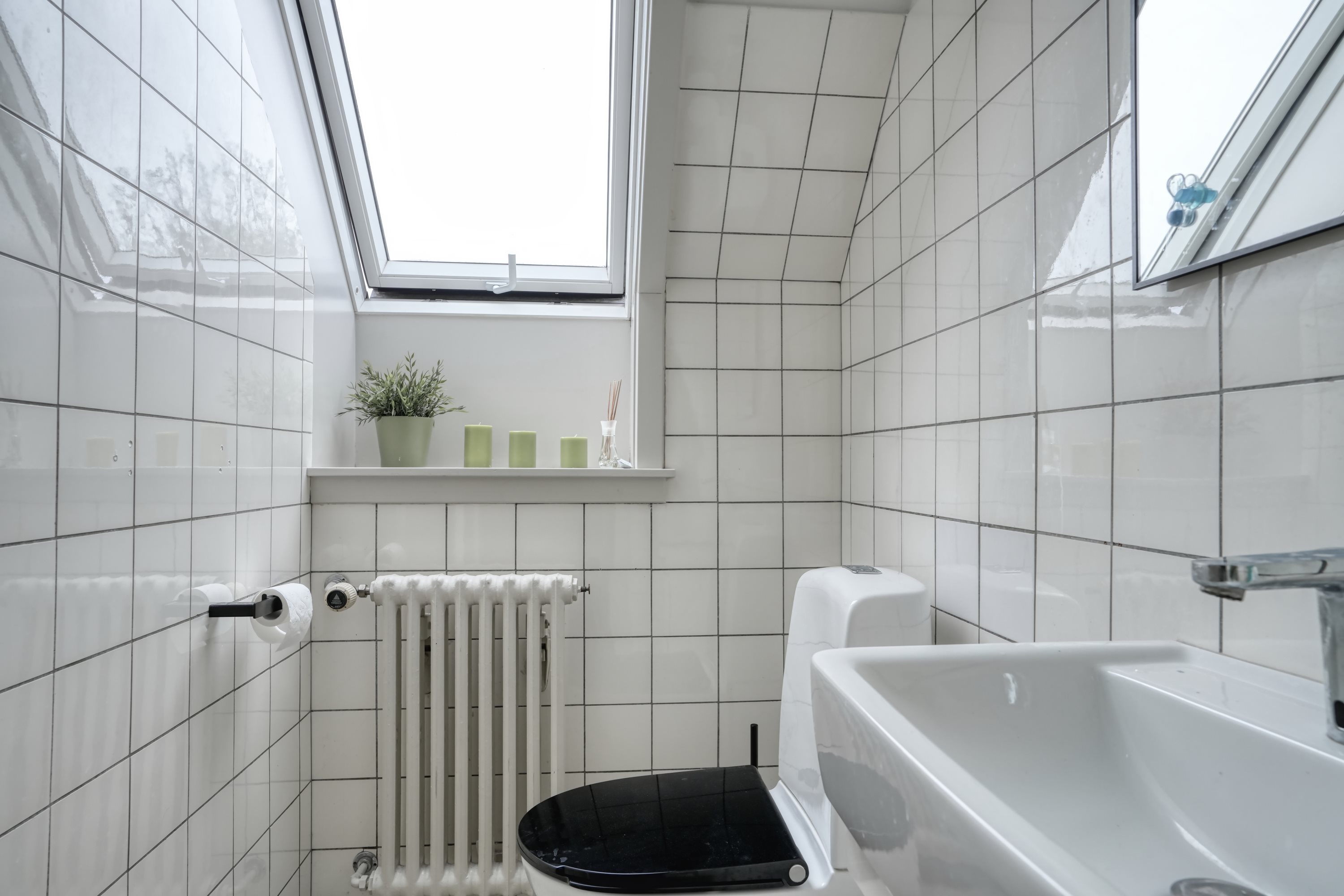 Fremhævet wc billede i fuldskærmstilstand. Billede af Niels Andersens Vej 15B, 2900 Hellerup