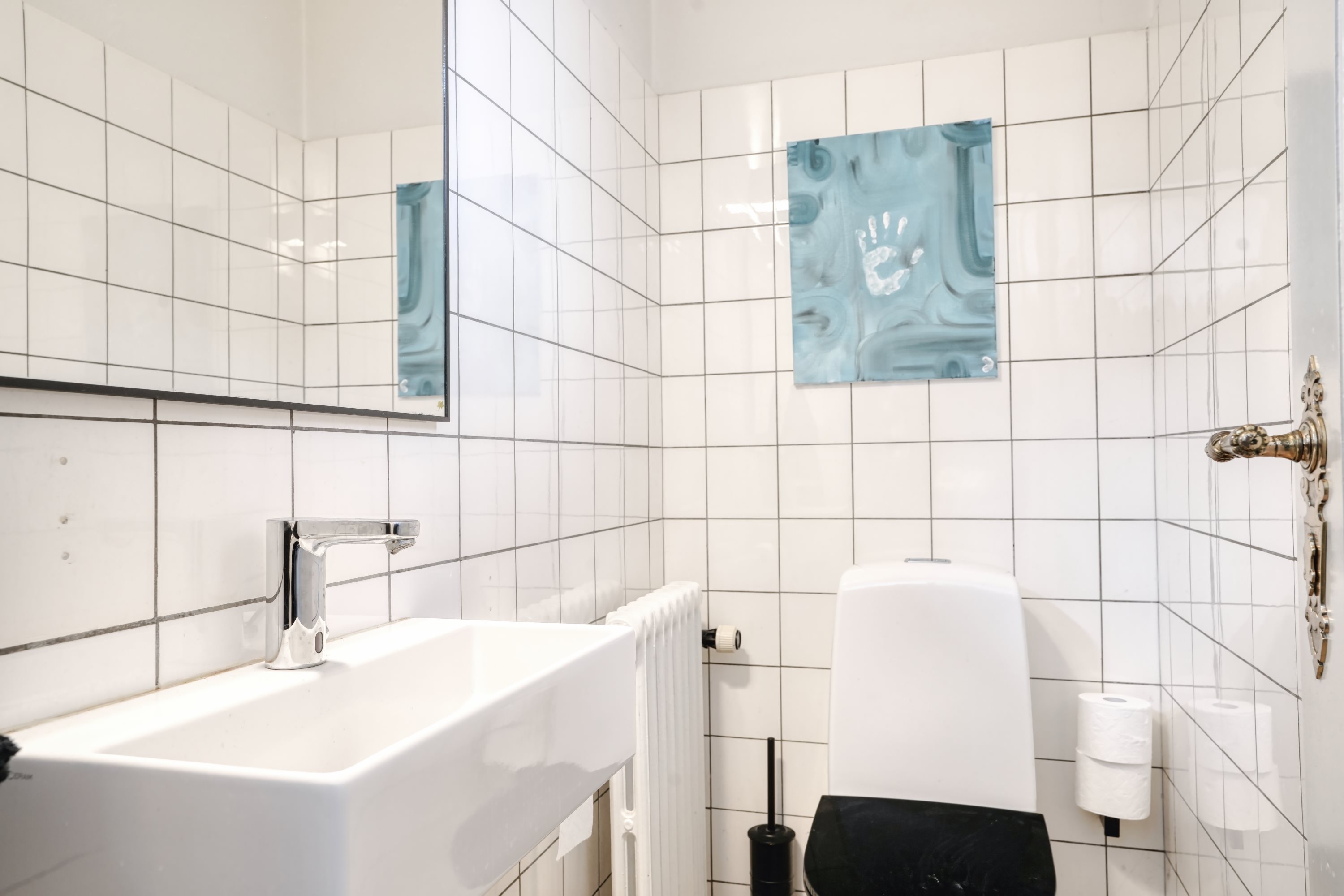 Fremhævet wc billede i fuldskærmstilstand. Billede af Niels Andersens Vej 15B, 2900 Hellerup