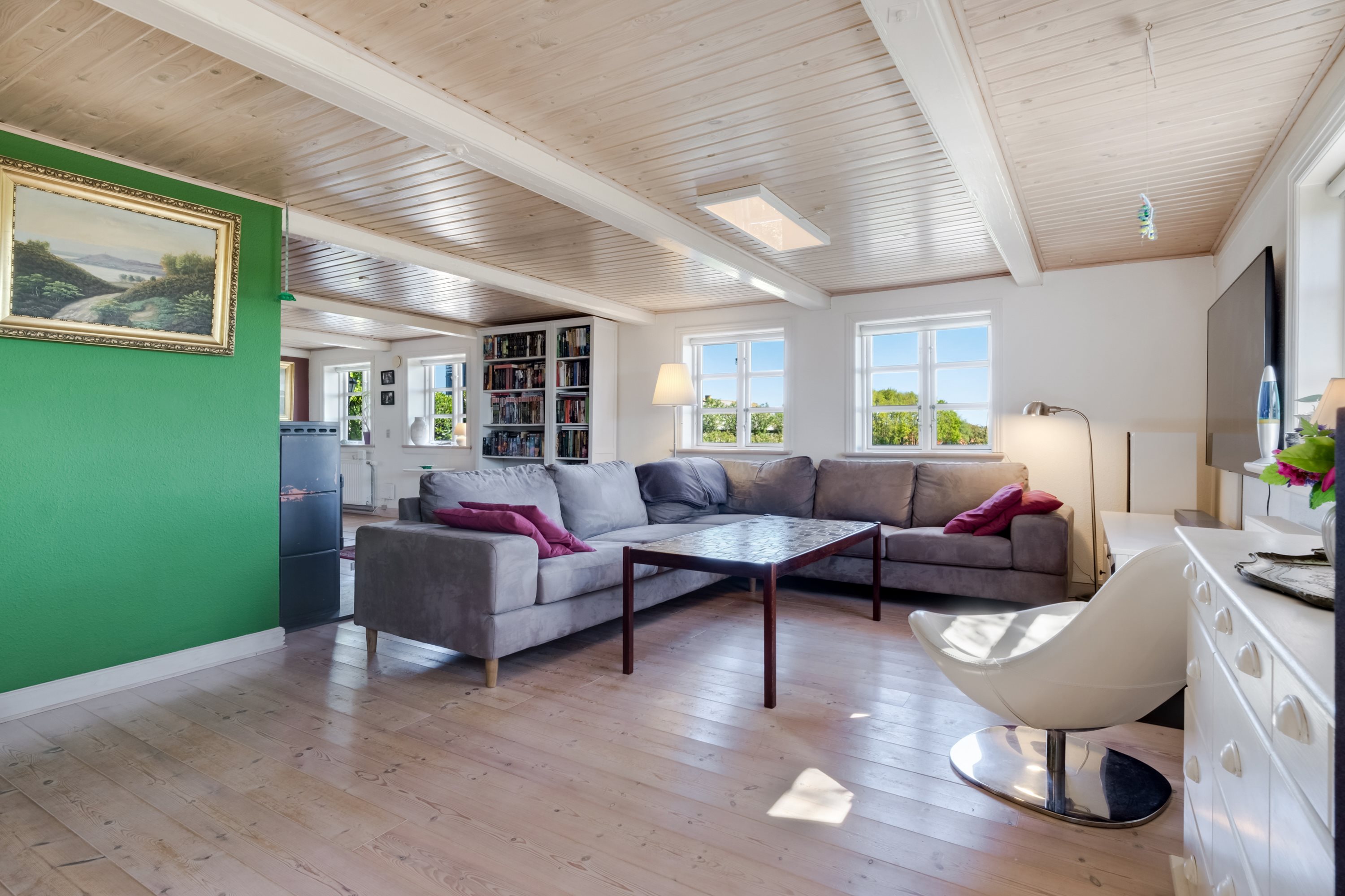 Fremhævet stue billede i fuldskærmstilstand. Billede af Sentvedvej 24, Sentved, 5853 Ørbæk