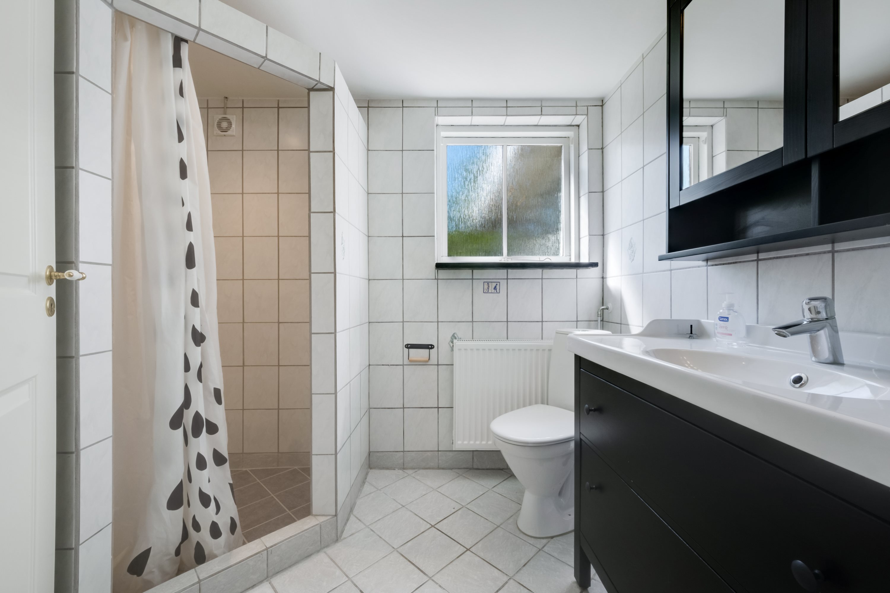 Fremhævet badeværelse billede i fuldskærmstilstand. Billede af Odensevej 60, Hjulby, 5800 Nyborg