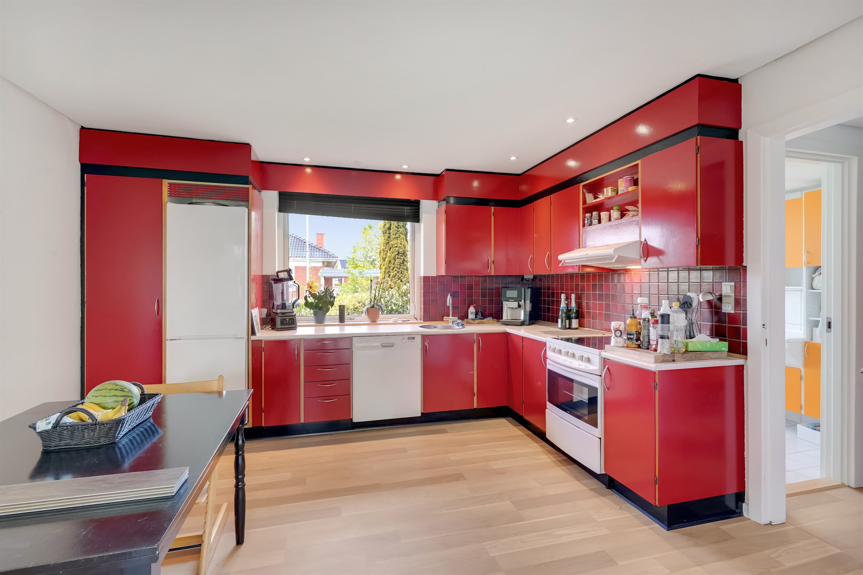 Fremhævet køkken billede i fuldskærmstilstand. Billede af Hans Silas Nielsens Vej 5, 6731 Tjæreborg