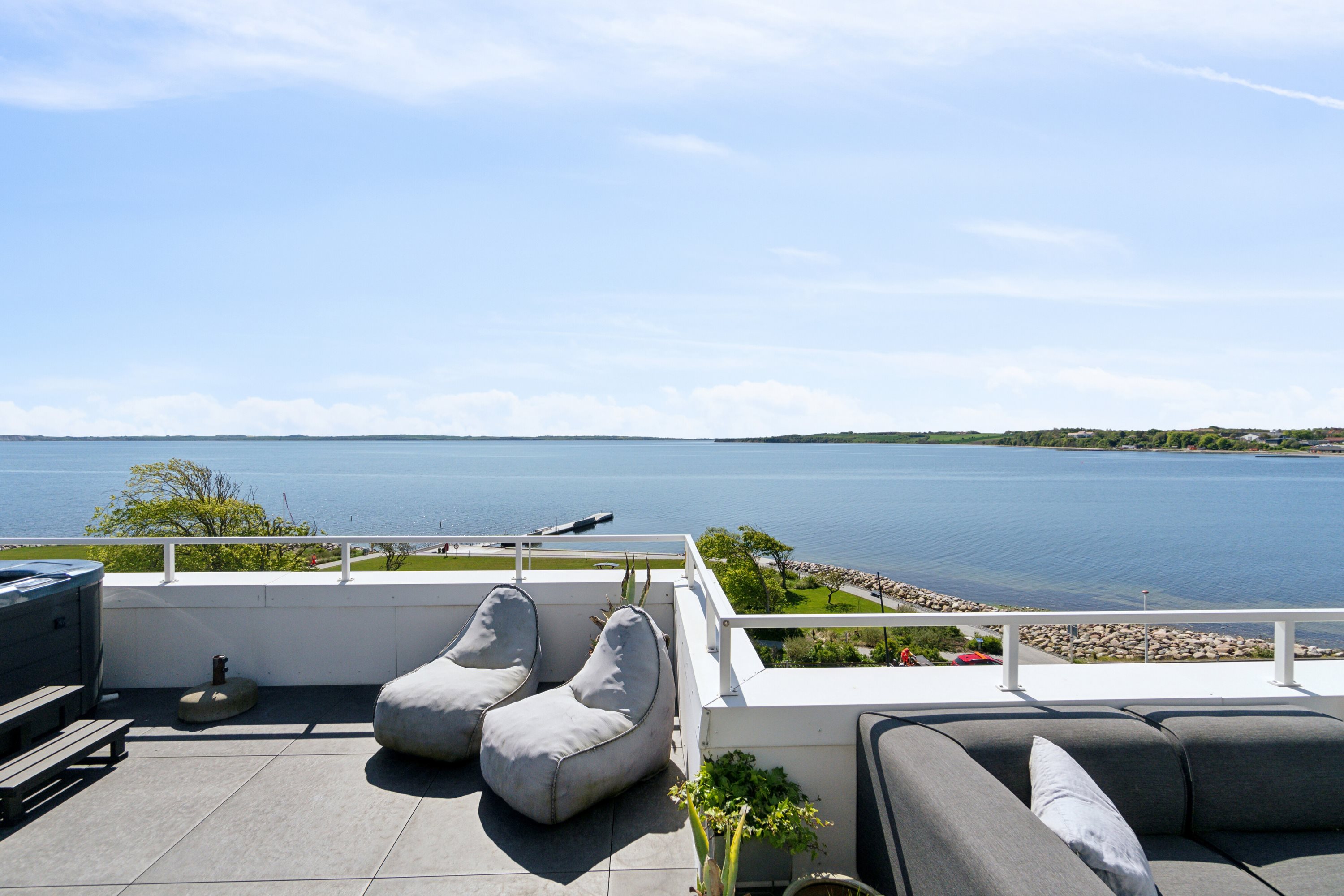 Miniaturebillede 2: altan. Billede af Dragsbækvej 23E, 1., 7700 Thisted